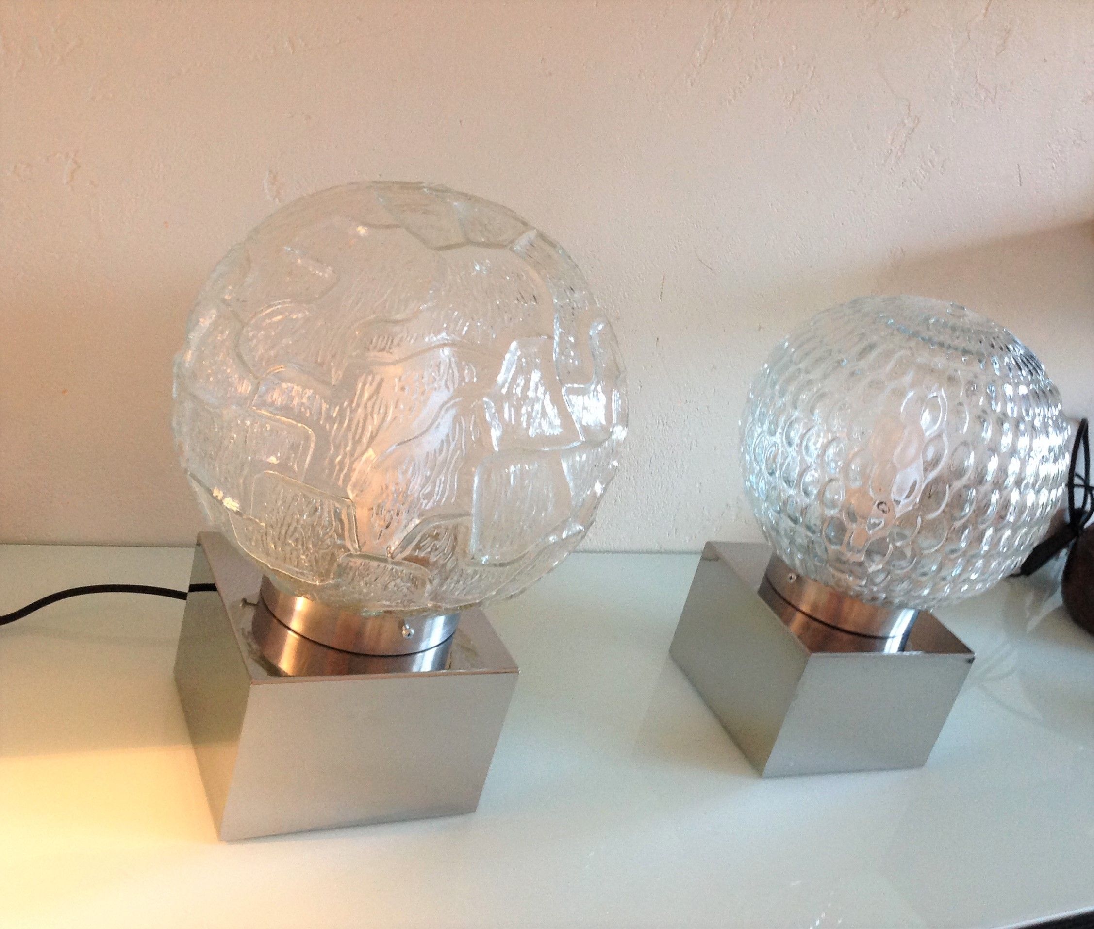 Pair of globe bedside lamps in glass and chrome/vintage metal 70-80