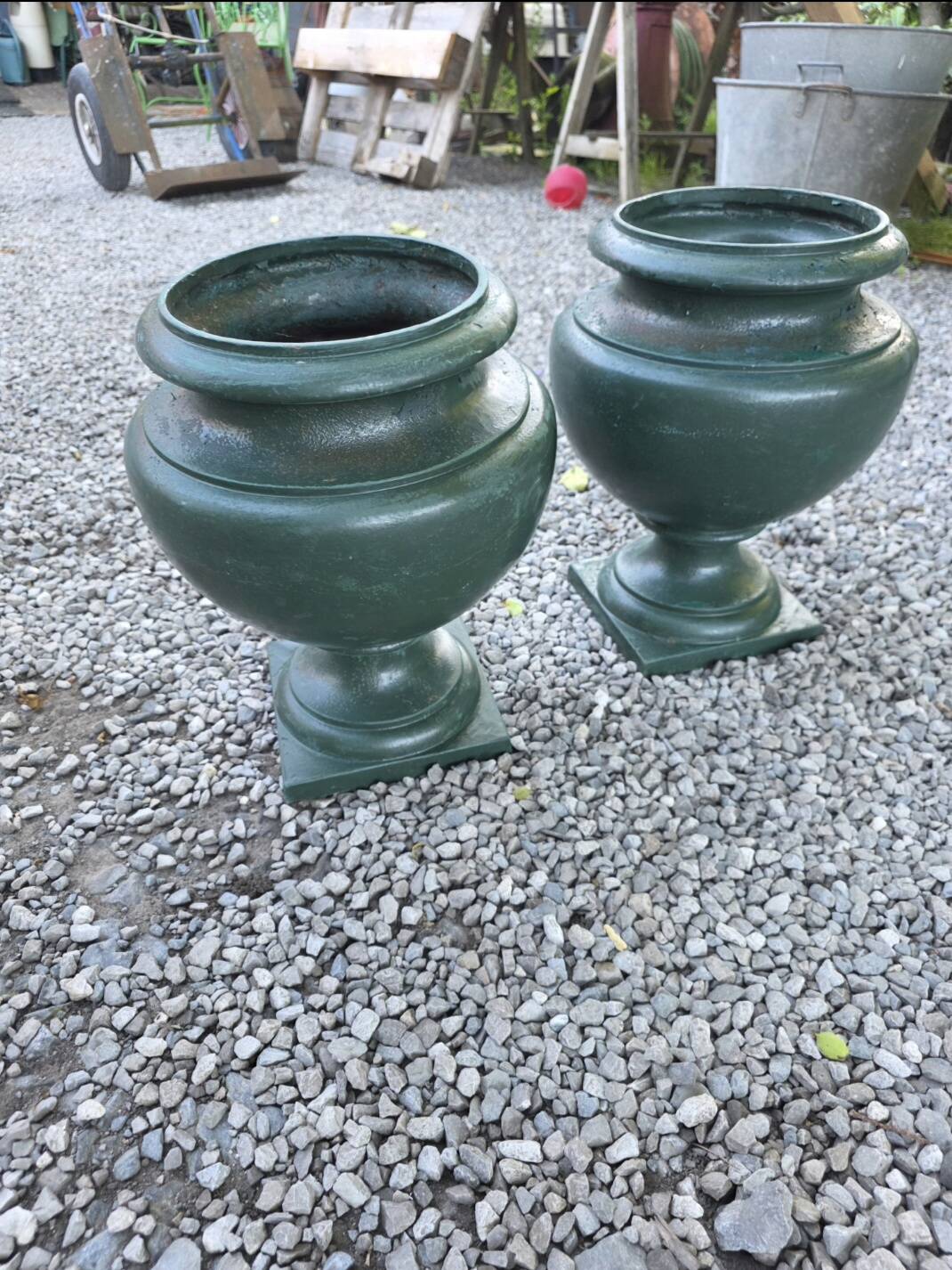 Paire de vases medicis en fonte du XIXème