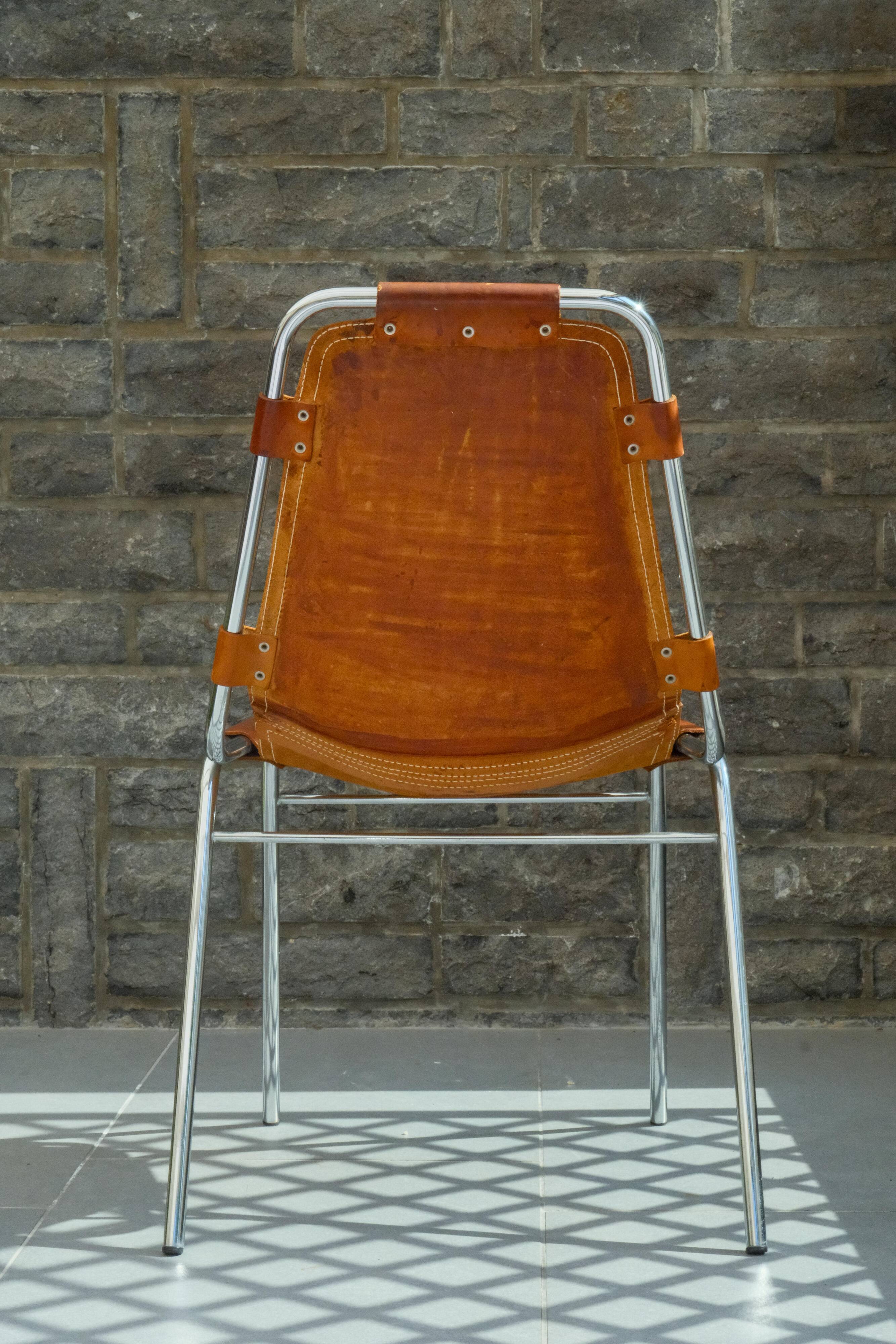Chair Les Arcs Charlotte Perriand – Vintage patinated leather from the 60s/70s