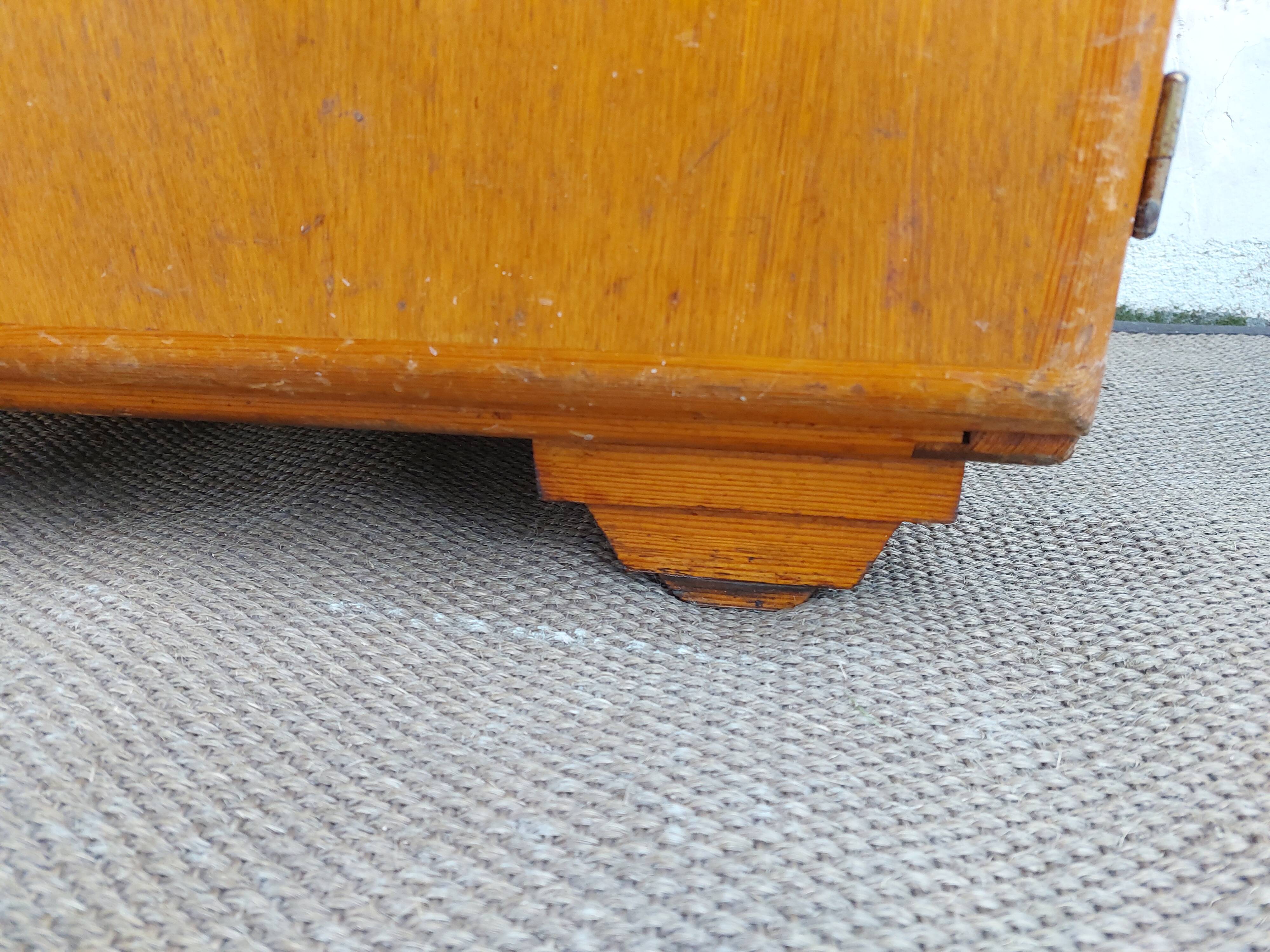 small Mado buffet, asymmetrical doors