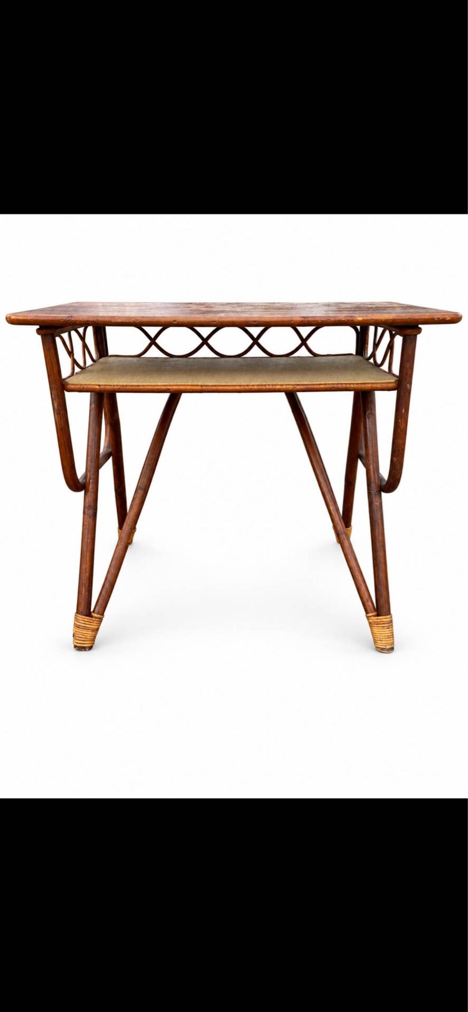 Table vintage en rotin et bambou courbé – Années 1960-1970