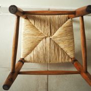 Ancien fauteuil paillé pour enfant
