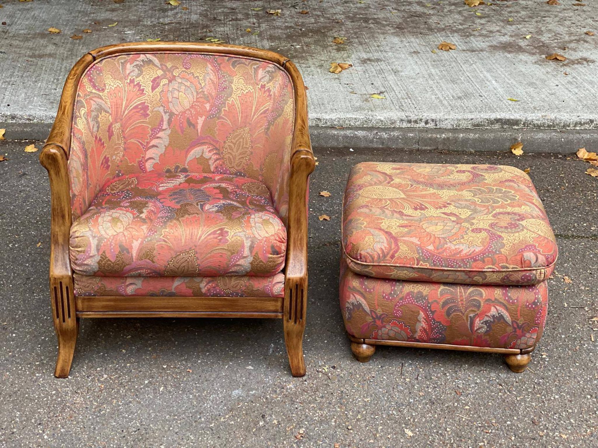 Solid wood and fabric club chair with footrest