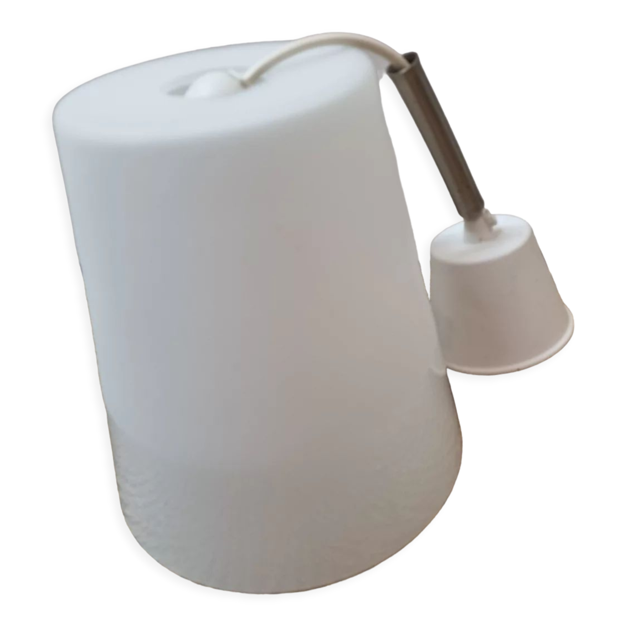 White opaline suspension