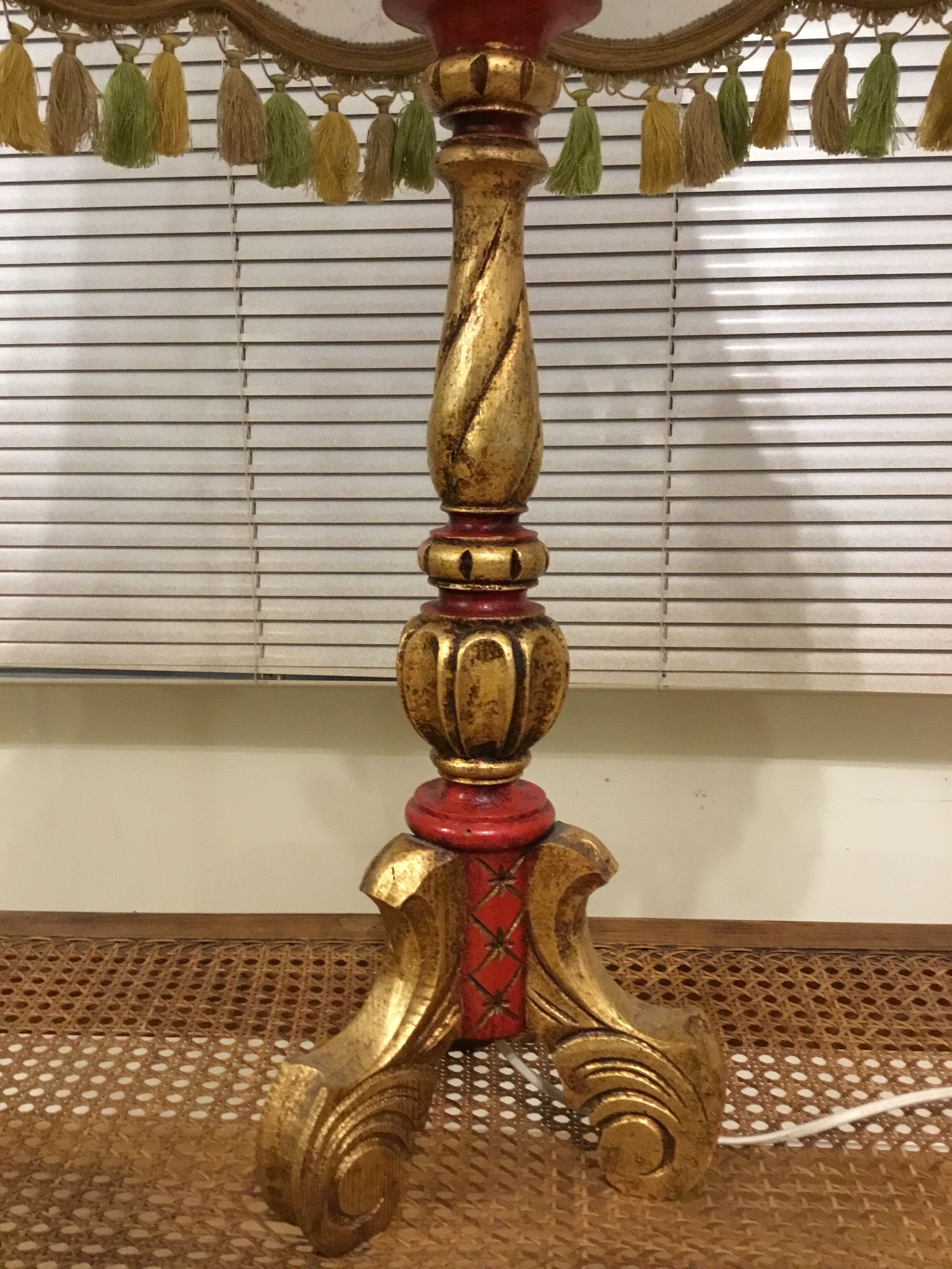 Lampshade in pigskin mounted on foot Spanish style.