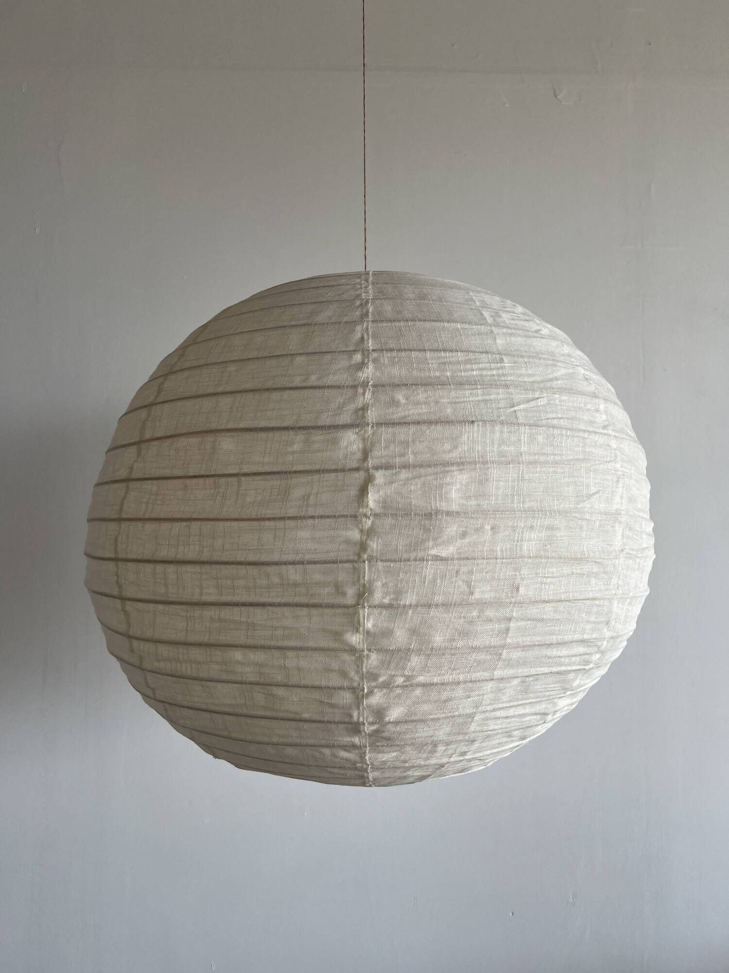 Large round suspension in rattan and natural linen, Japanese style, D:60.