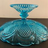 Fruit cup on blue-bubbled glass peder