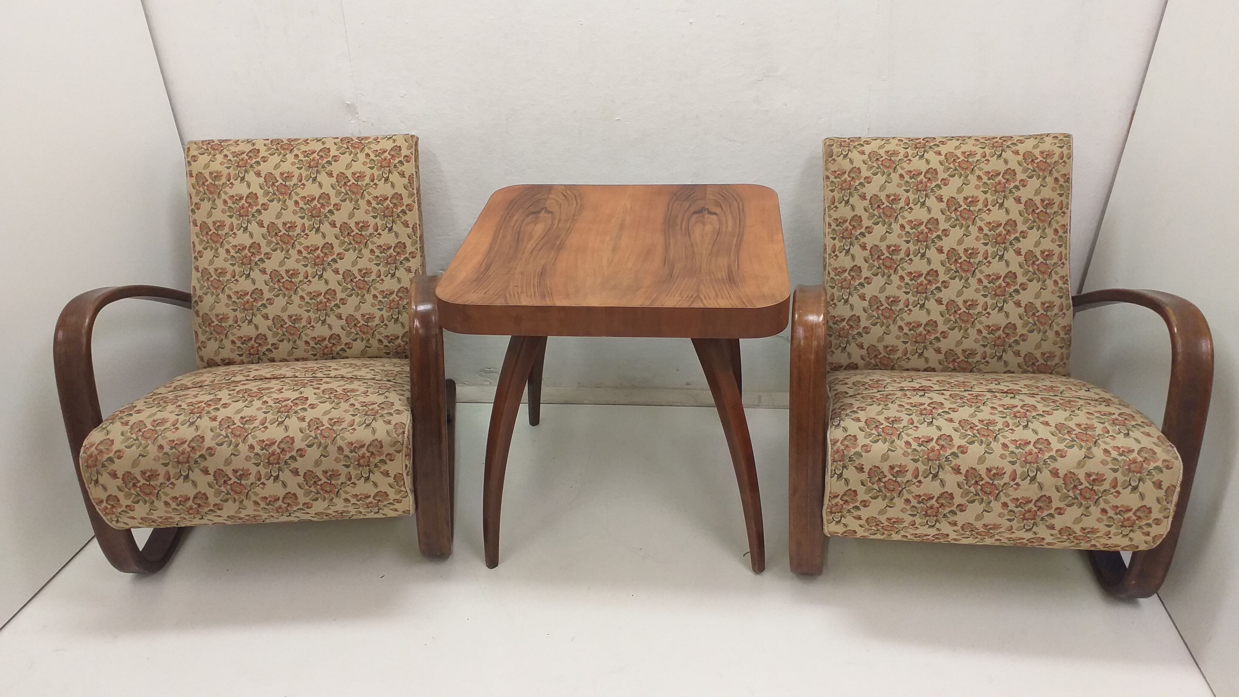 1960 2x Halabala Armchairs H 269 and spider table, Czechoslovakia