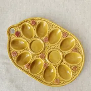 Vintage egg plate in majolica - 1970s