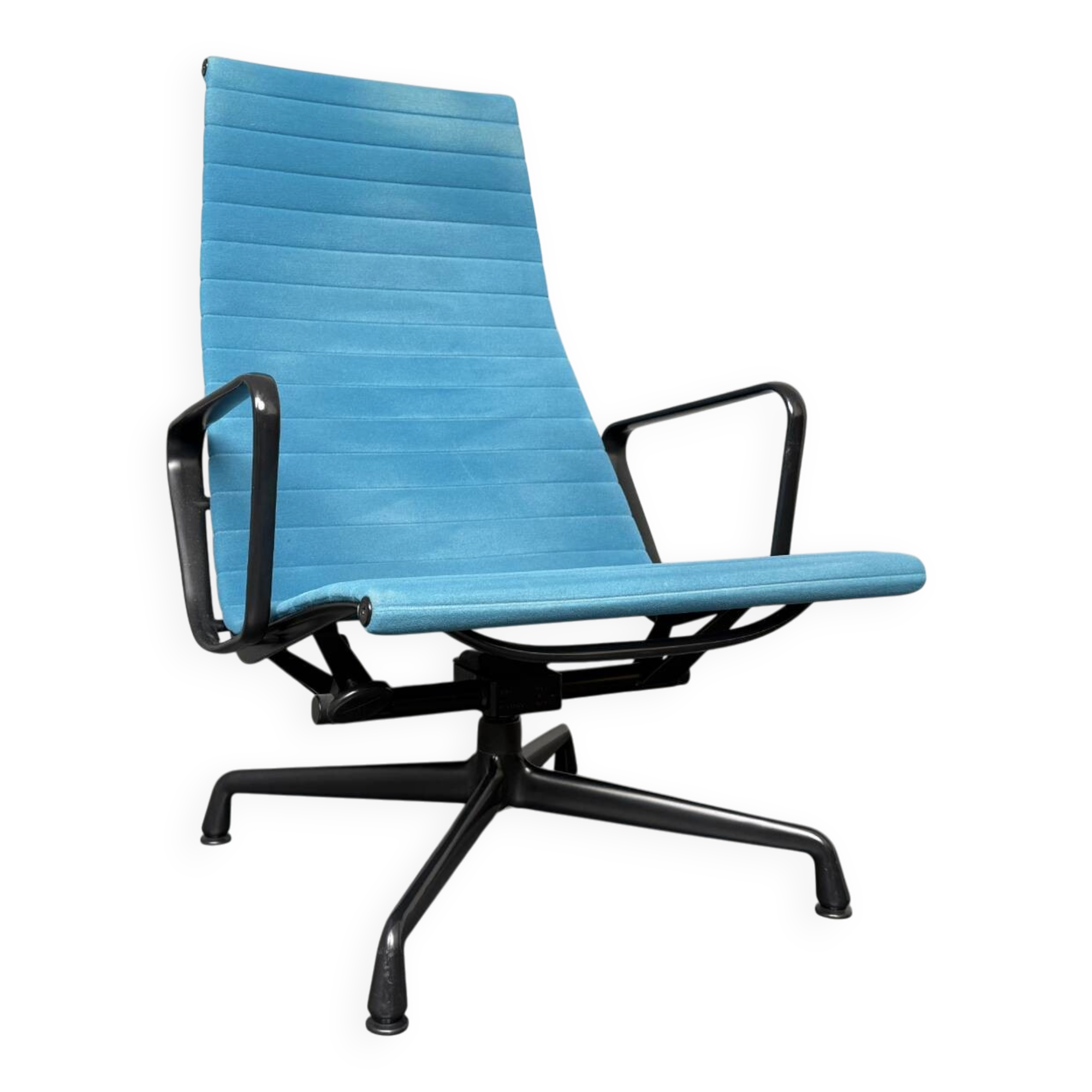 EA-124 office chair, aluminium chair, Hop Sak, turquoise blue, by Charles & Ray Eames for Vitra, Norway, 2000s. Swivel and tilt function.