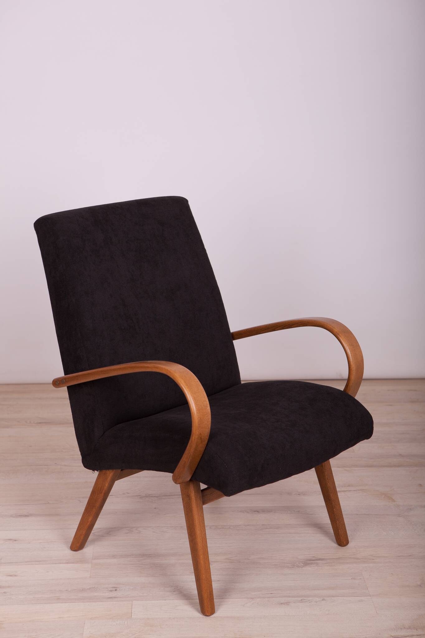 Model 53 Armchair by Jaroslav Smidek for TON, 1960s