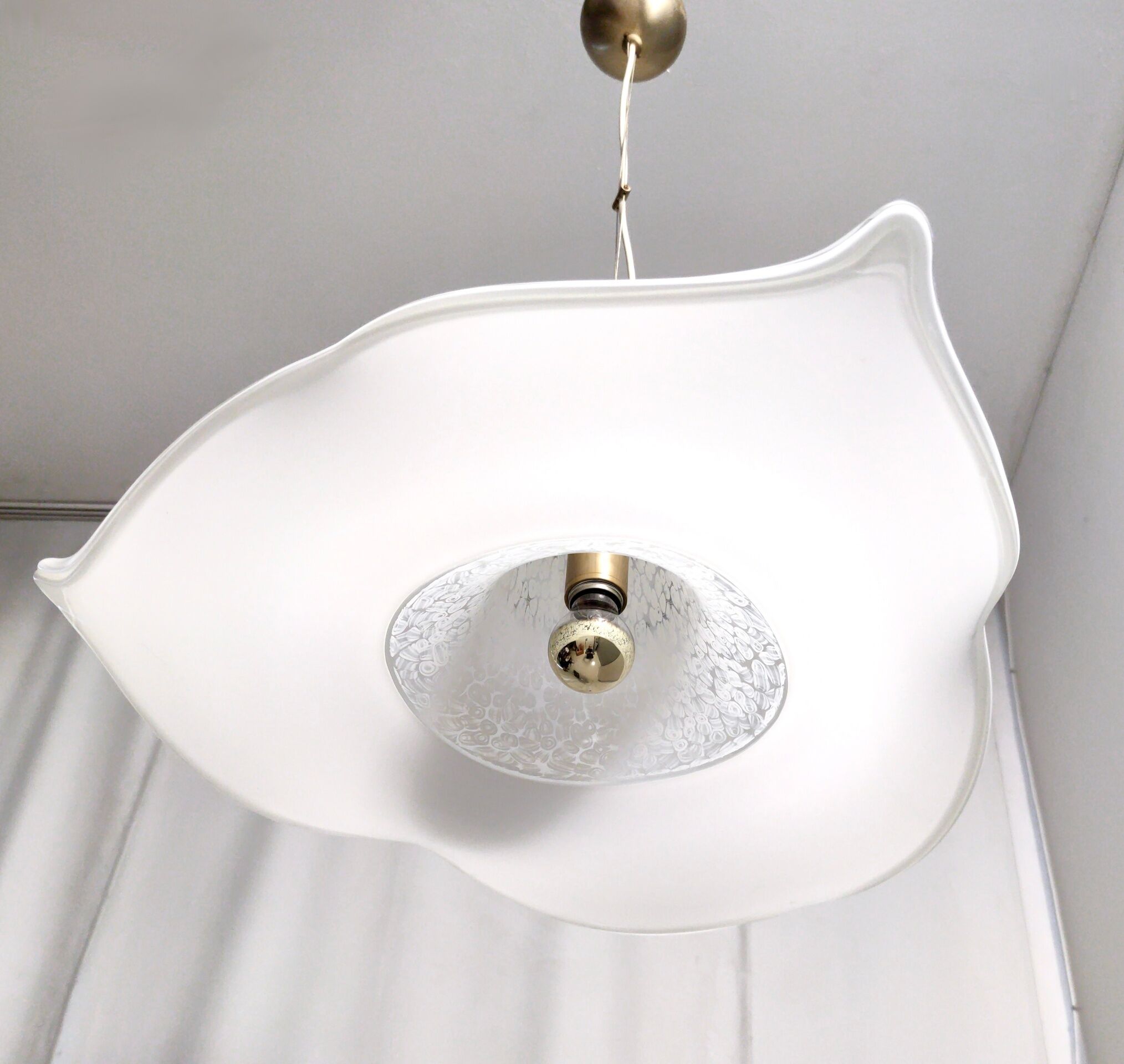 Postmodern White Murano Glass Pendant Marked La Murrina, Italy 1980s