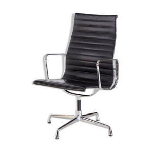 Chaise de bureau EA112