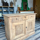 Small raw wood counter