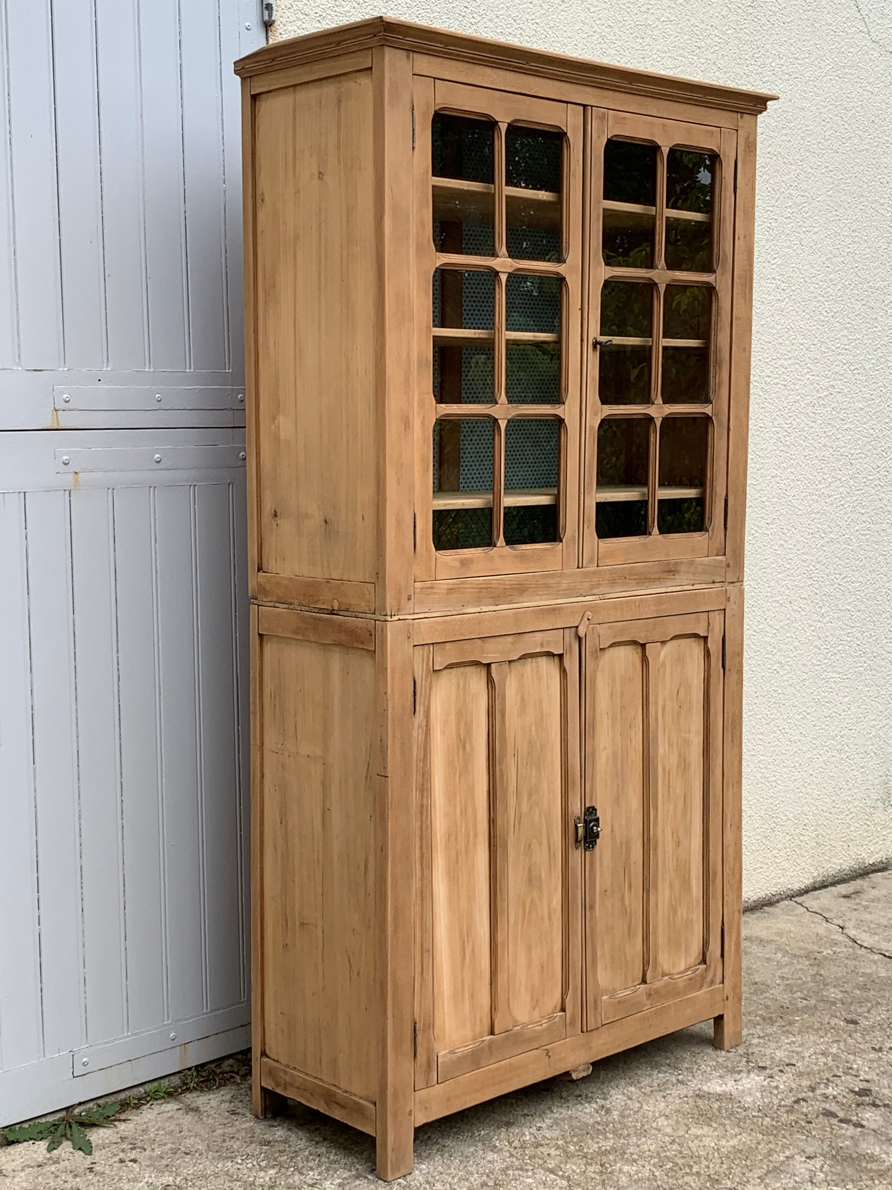 Parisian buffet glazed raw wood