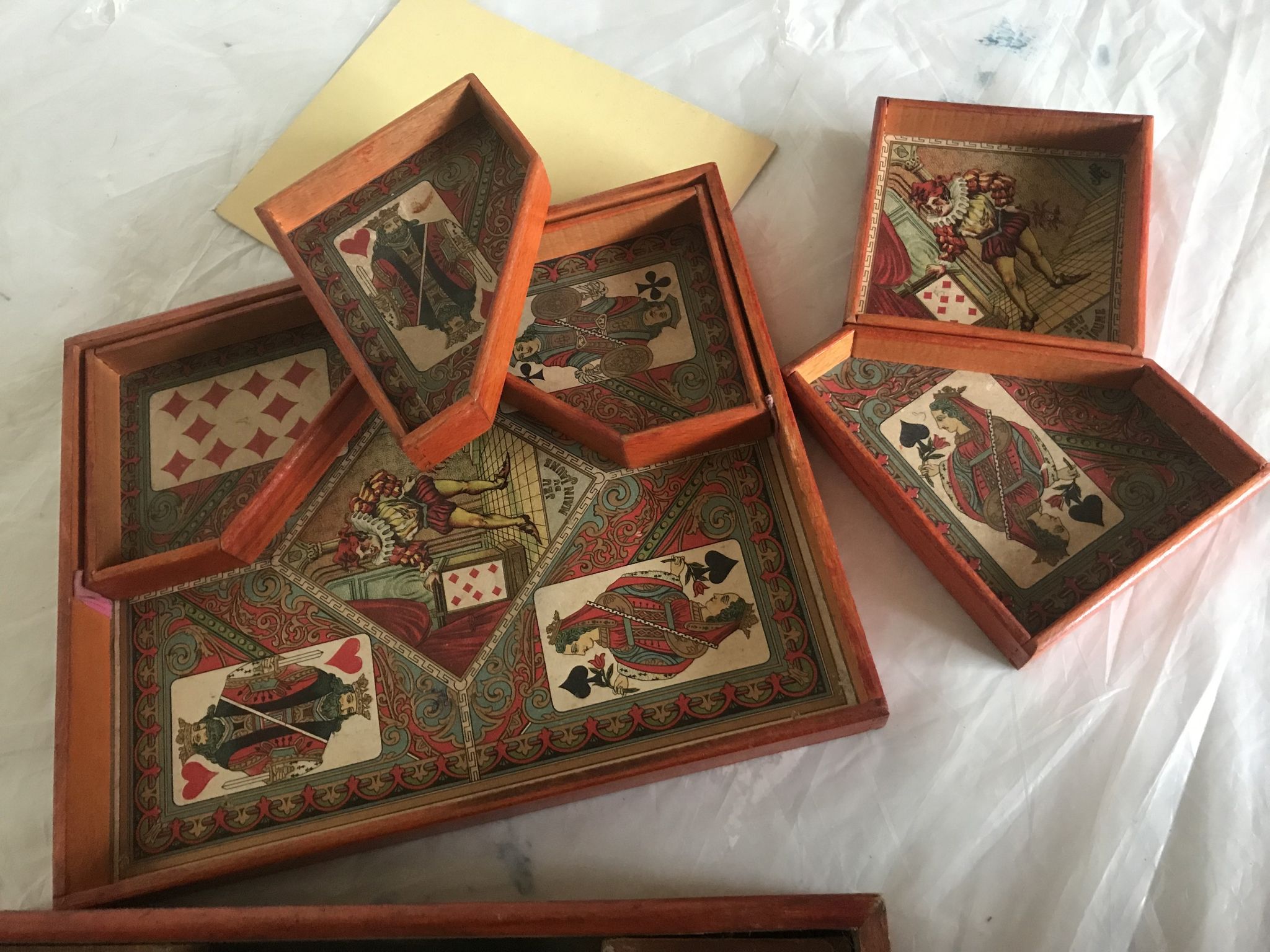 Jeu de nain jaune années 40