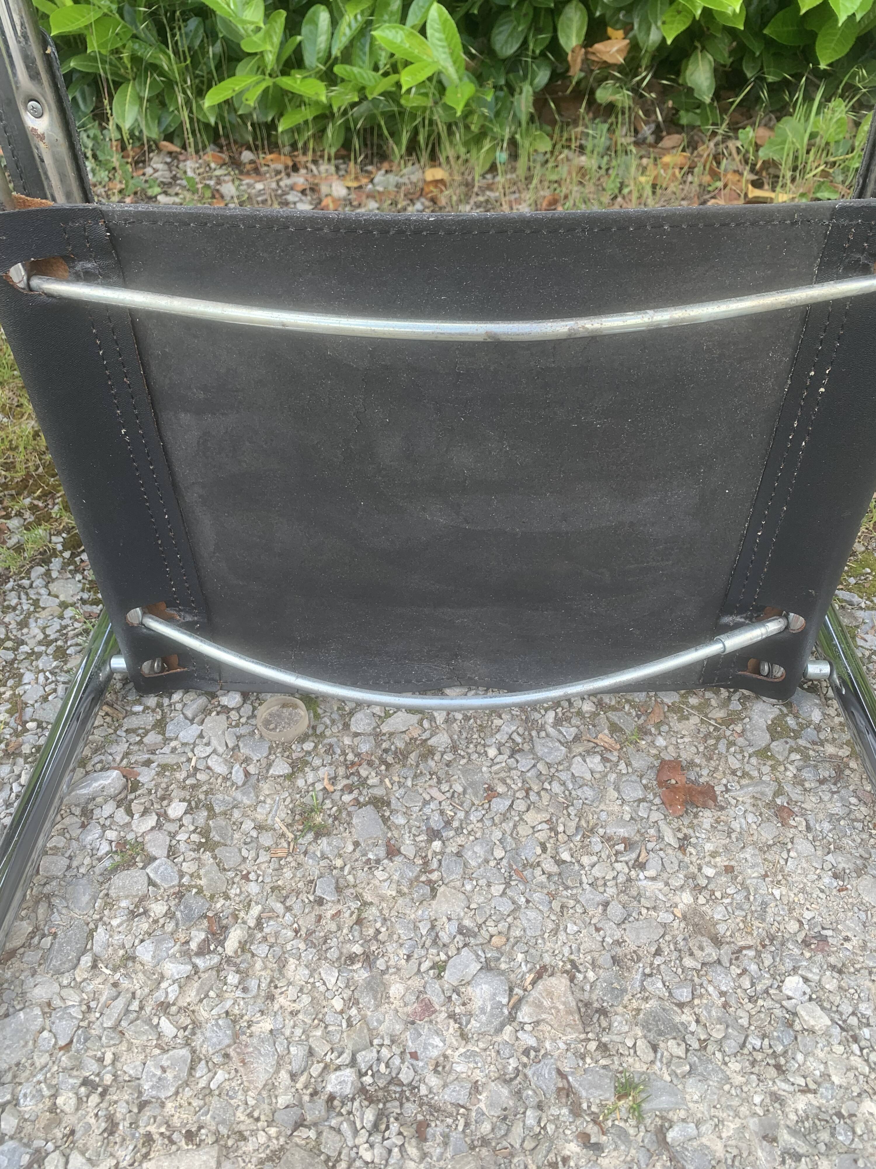 Paire de fauteuils style matteo Grassi MG5
