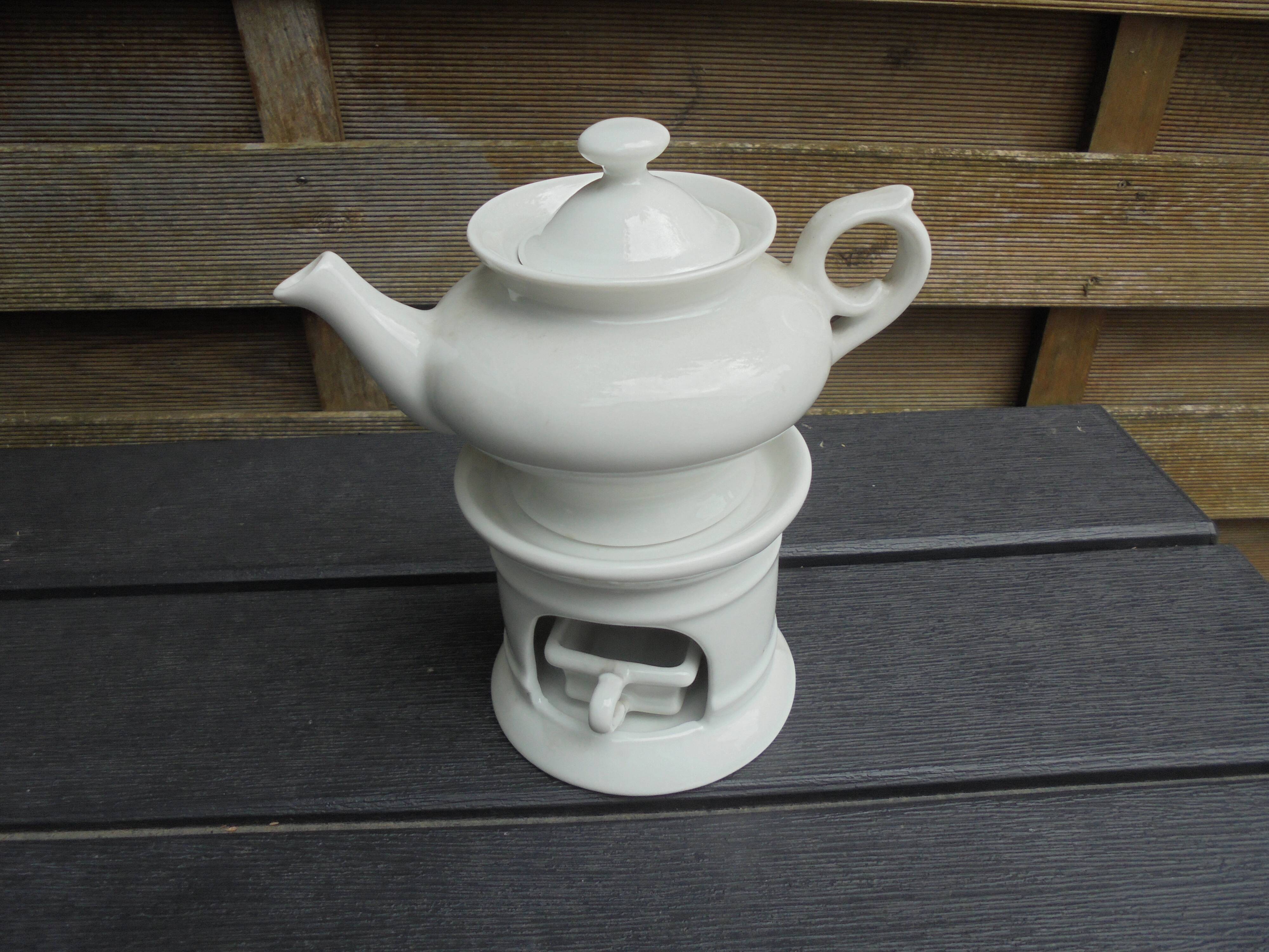 Old tisaniere faience white porcelain