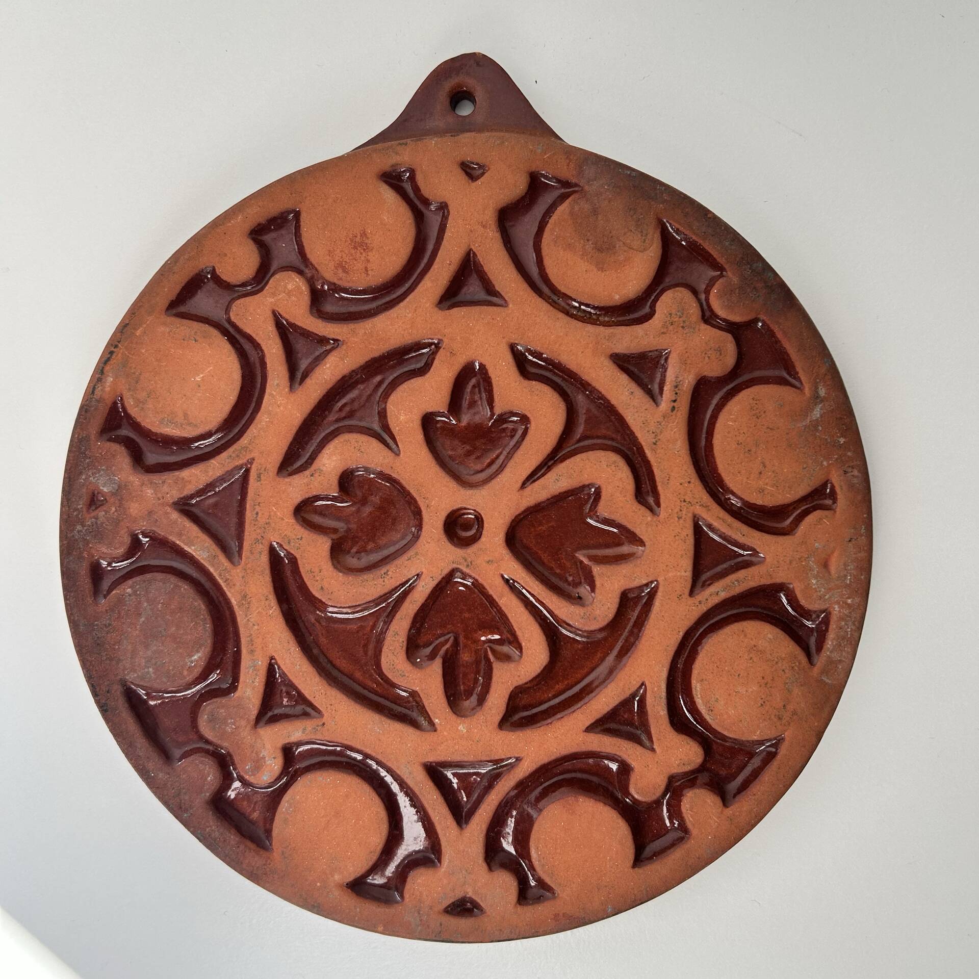 Ceramic wall plaque