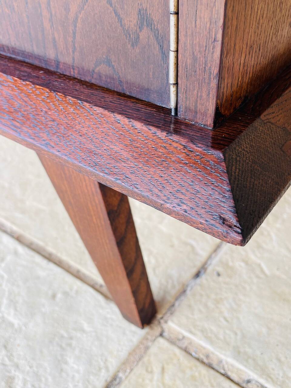 Large vintage chest of drawers with four drawers and one door in oak, circa 1960s