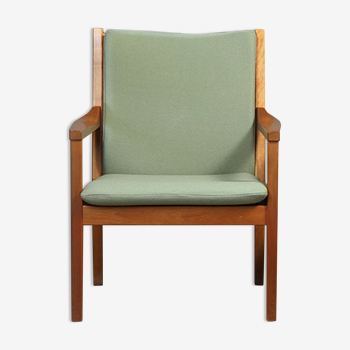 Fauteuil en bois scandinave