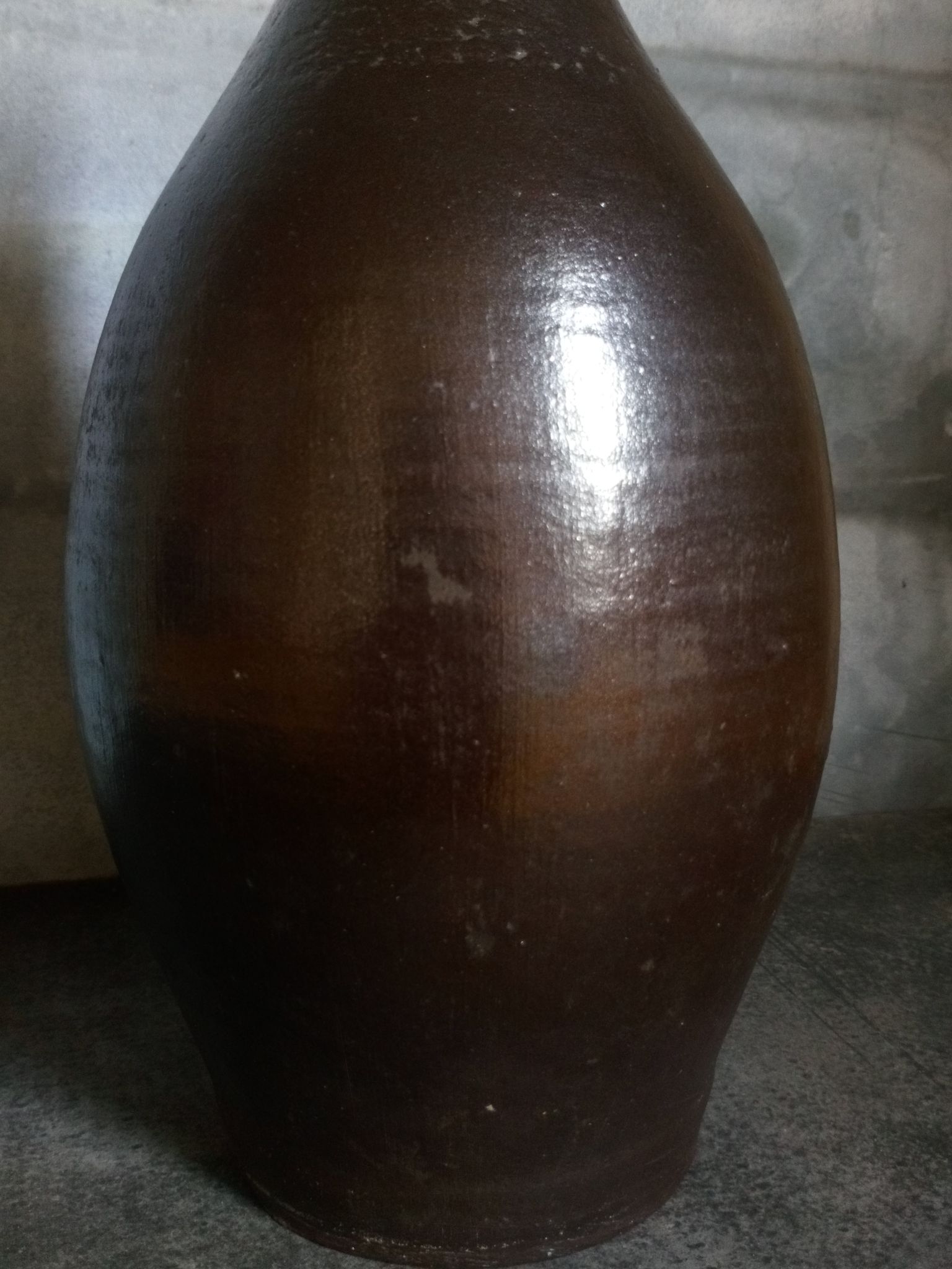 Bouteille grès noir Jean Dubost, années 70