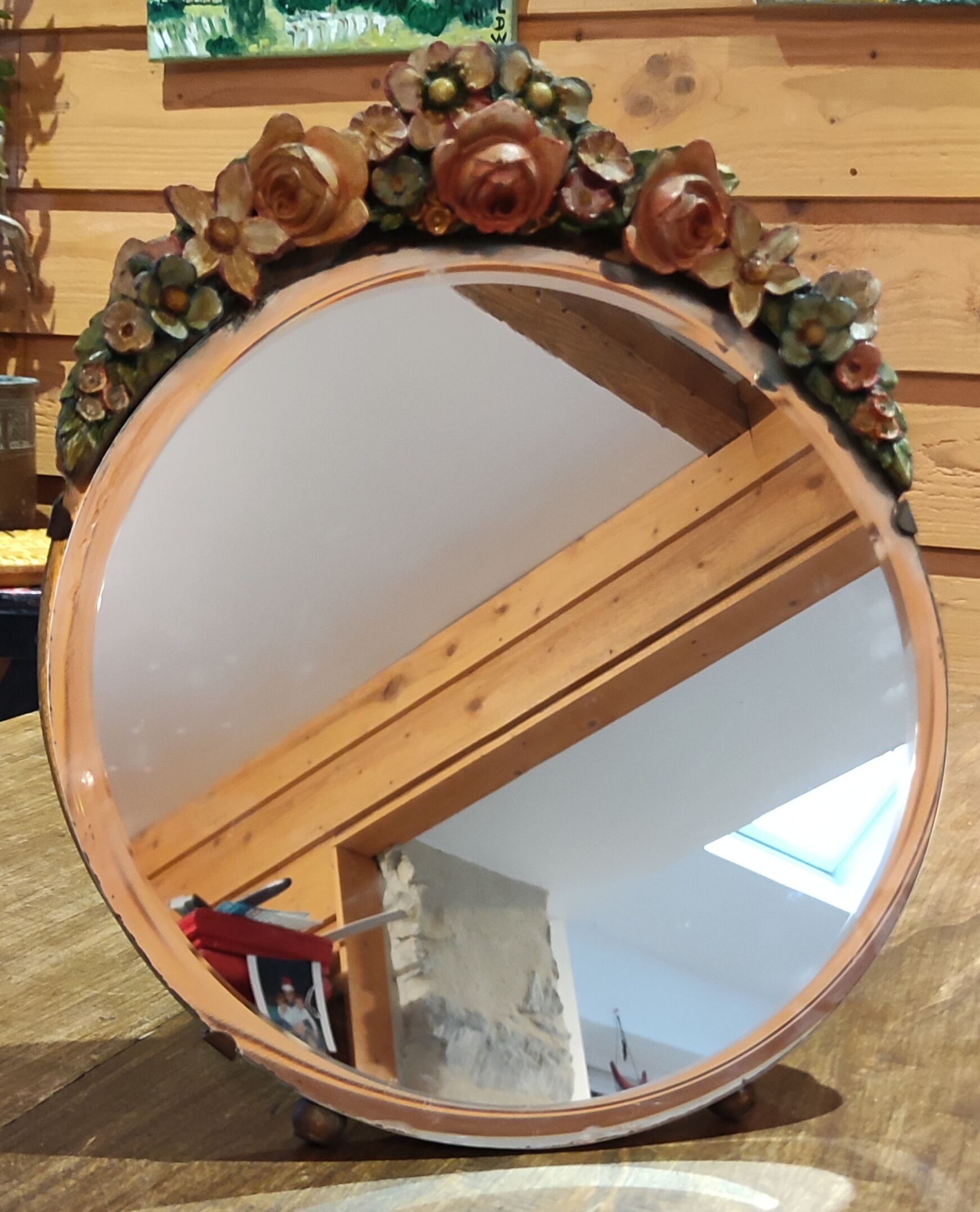 Mirror to pose, floral decoration, 1930