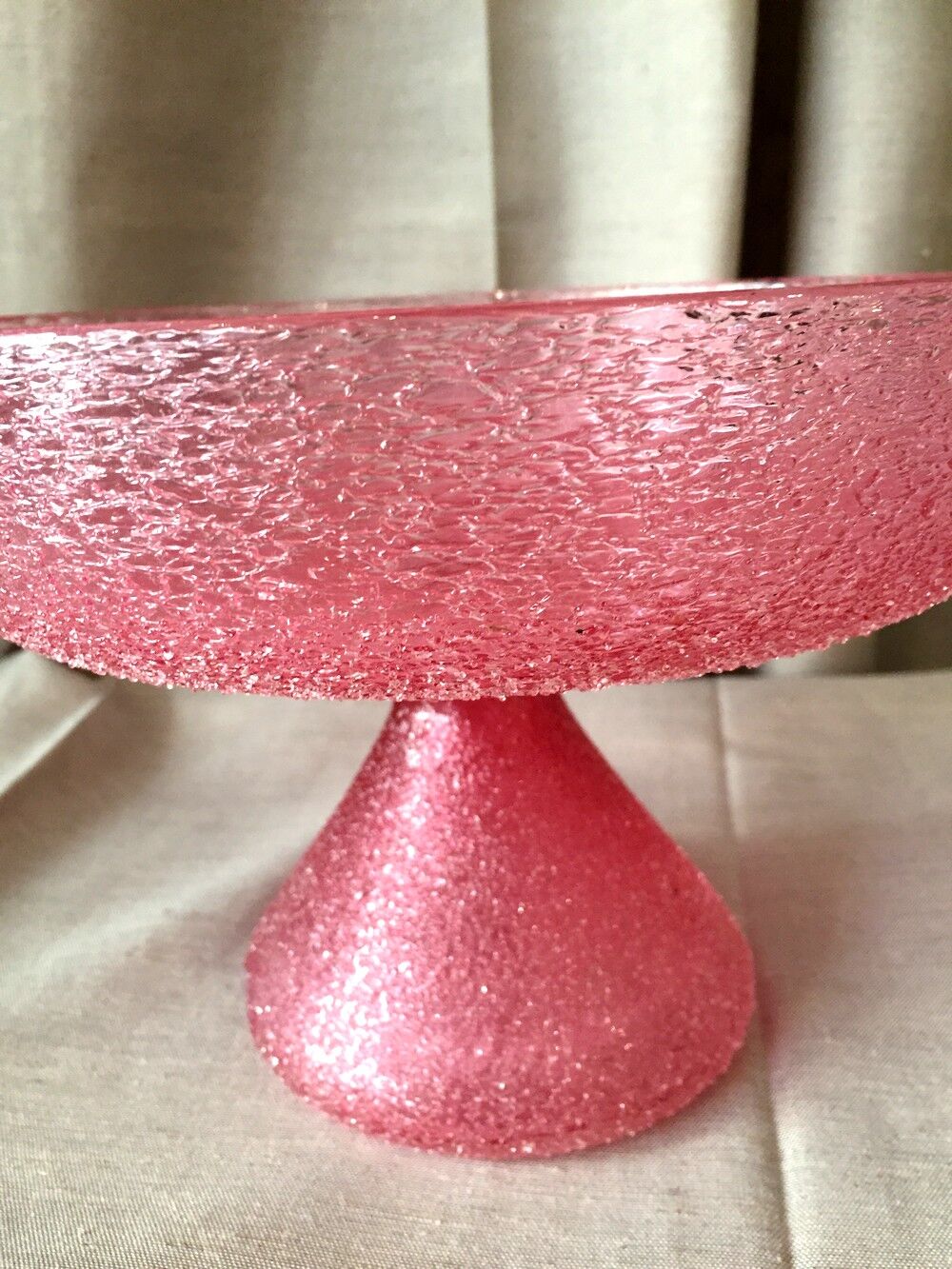 Pink frost crystal cut