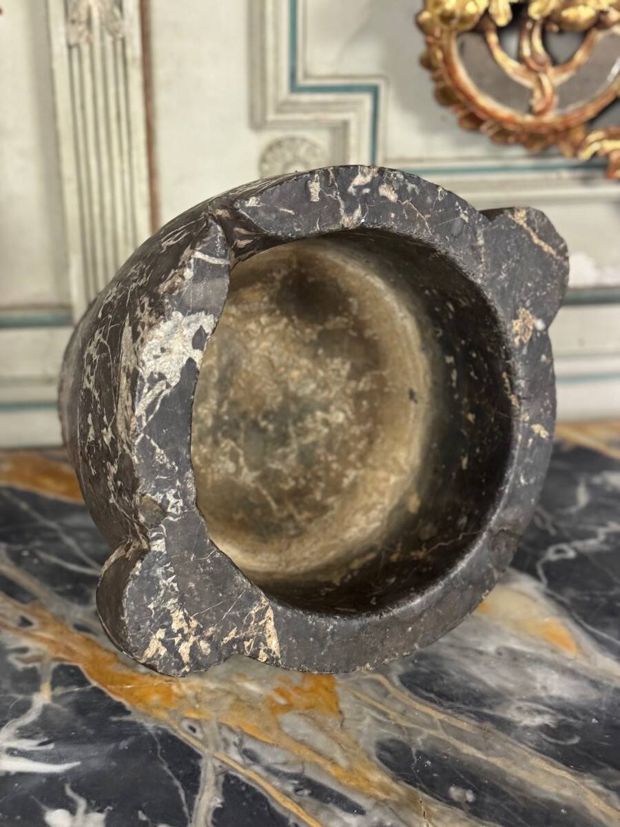 Large grey marble mortar Saint Anne, 19th century