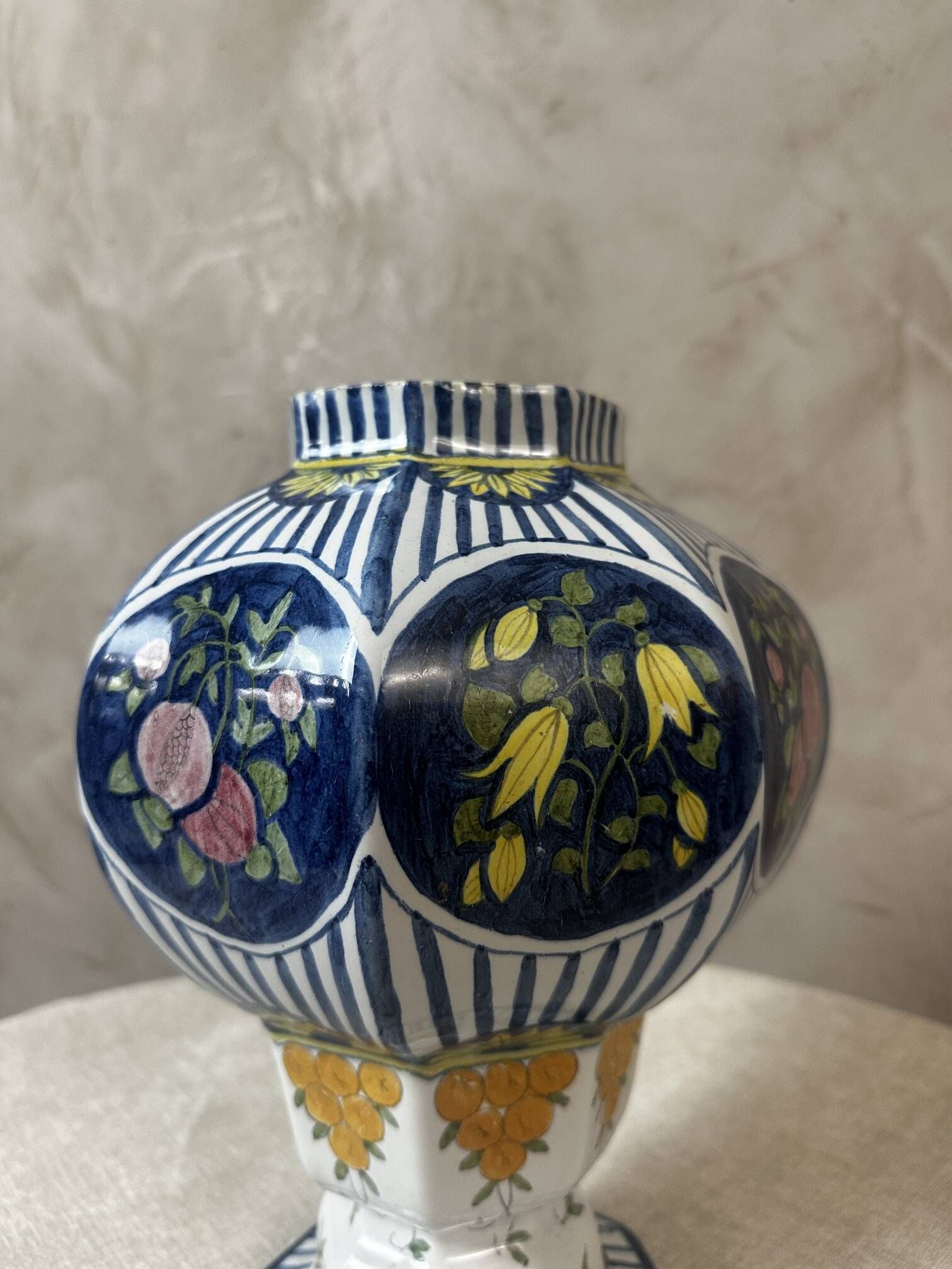 Polychrome vase 1925