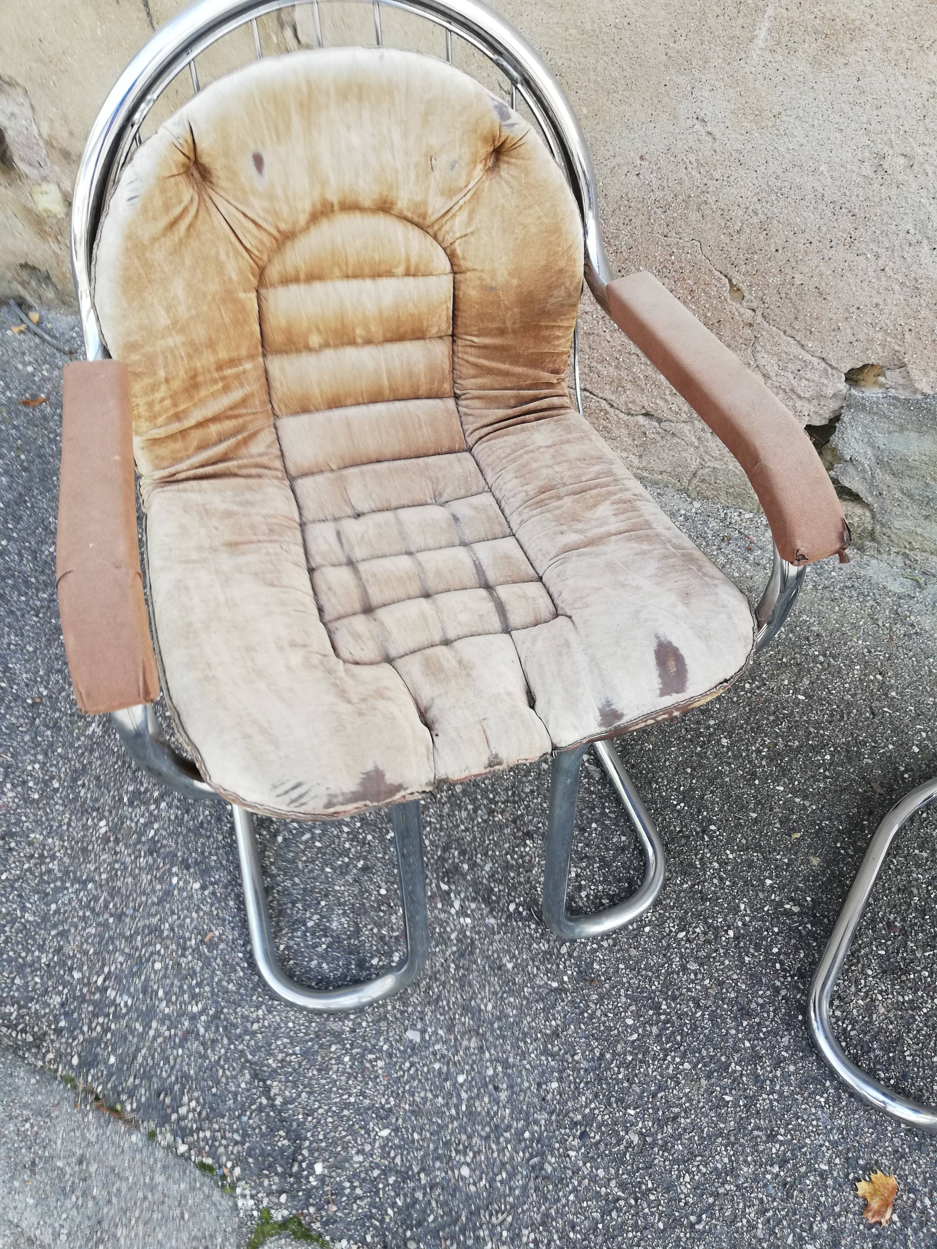 Paire de fauteuils vintage chrome
