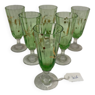 6 Digestive glass decorated in uraline