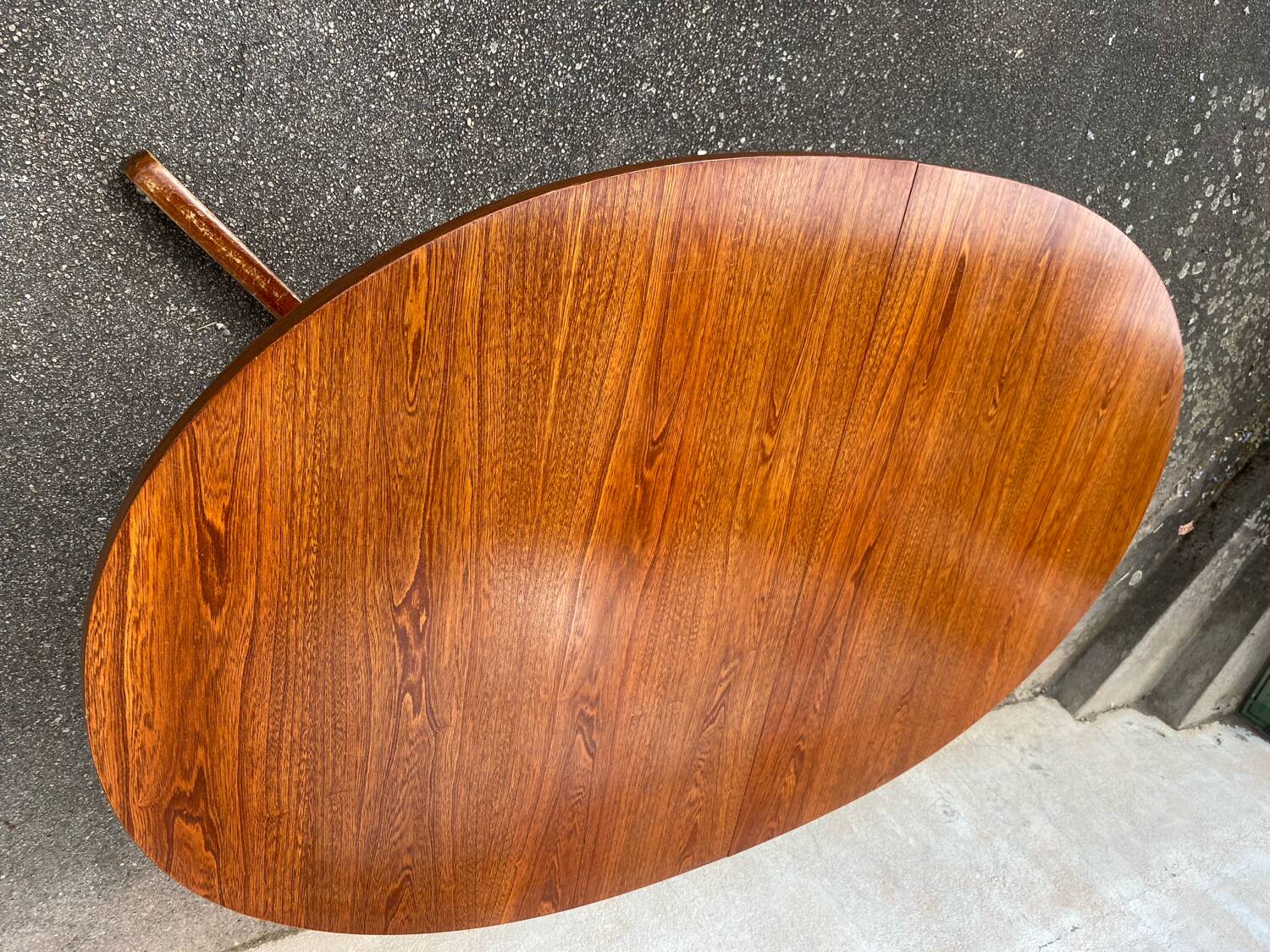 Baumann table for 10 guests