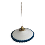 Old two-tone opaline suspension