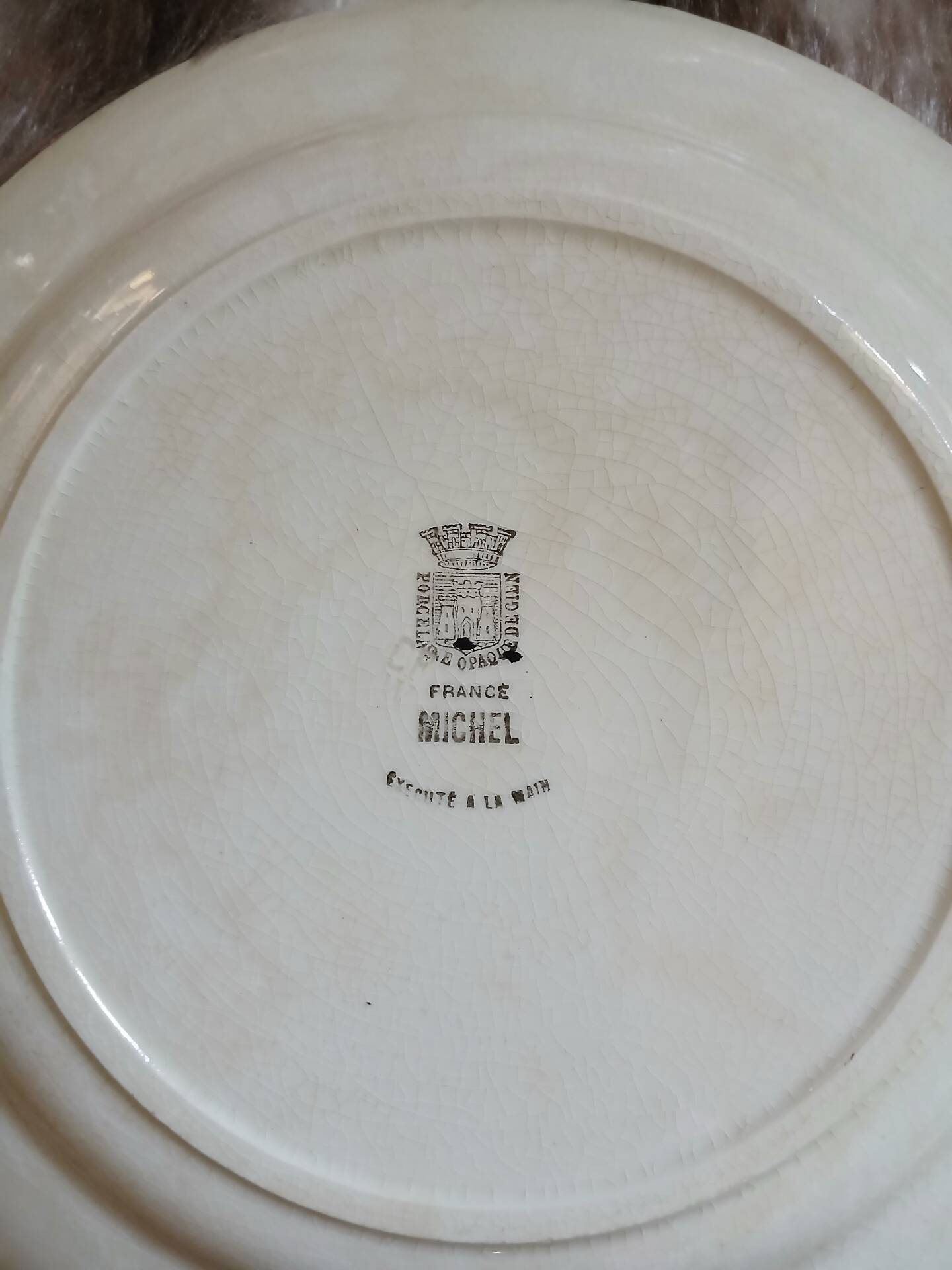 2 plats ronds anciens "Michel " de Gien 