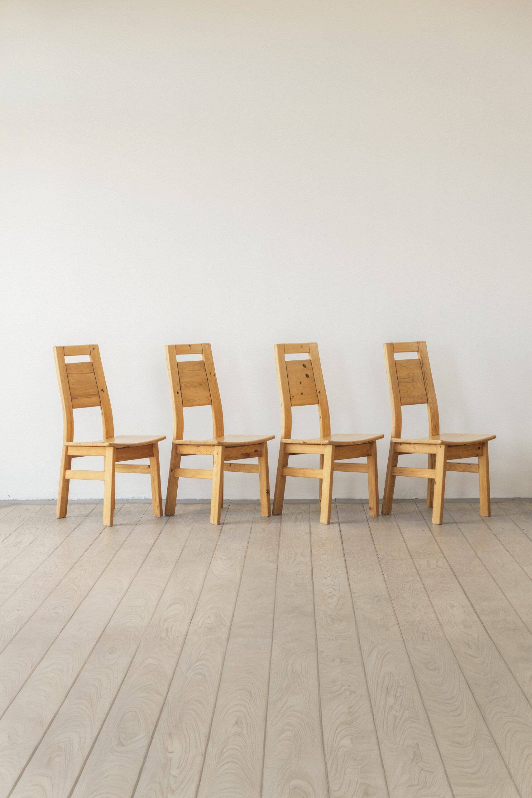 Ilmari Tapiovaara, chaise de salle à manger (ensemble de quatre)