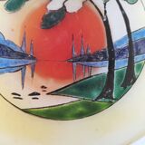 Coupelle en verre émaillé signée