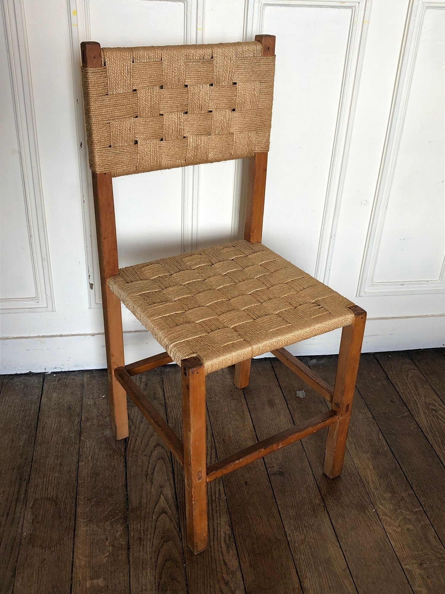 Chair made of wood and rope