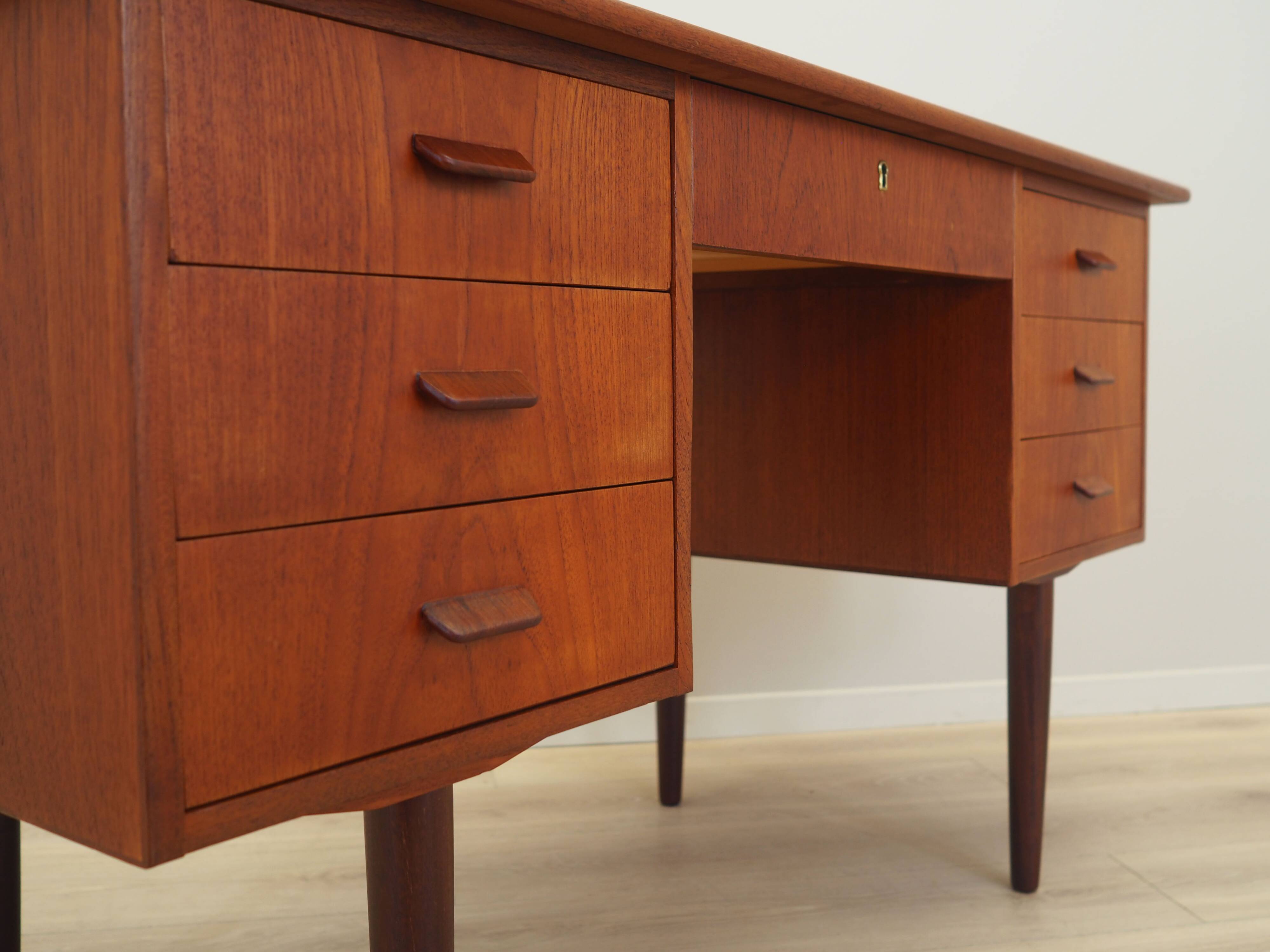 Teak desk, Danish design, 1970s, production: Denmark