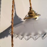 Pair of white opaline hanging with transparent serrated edges