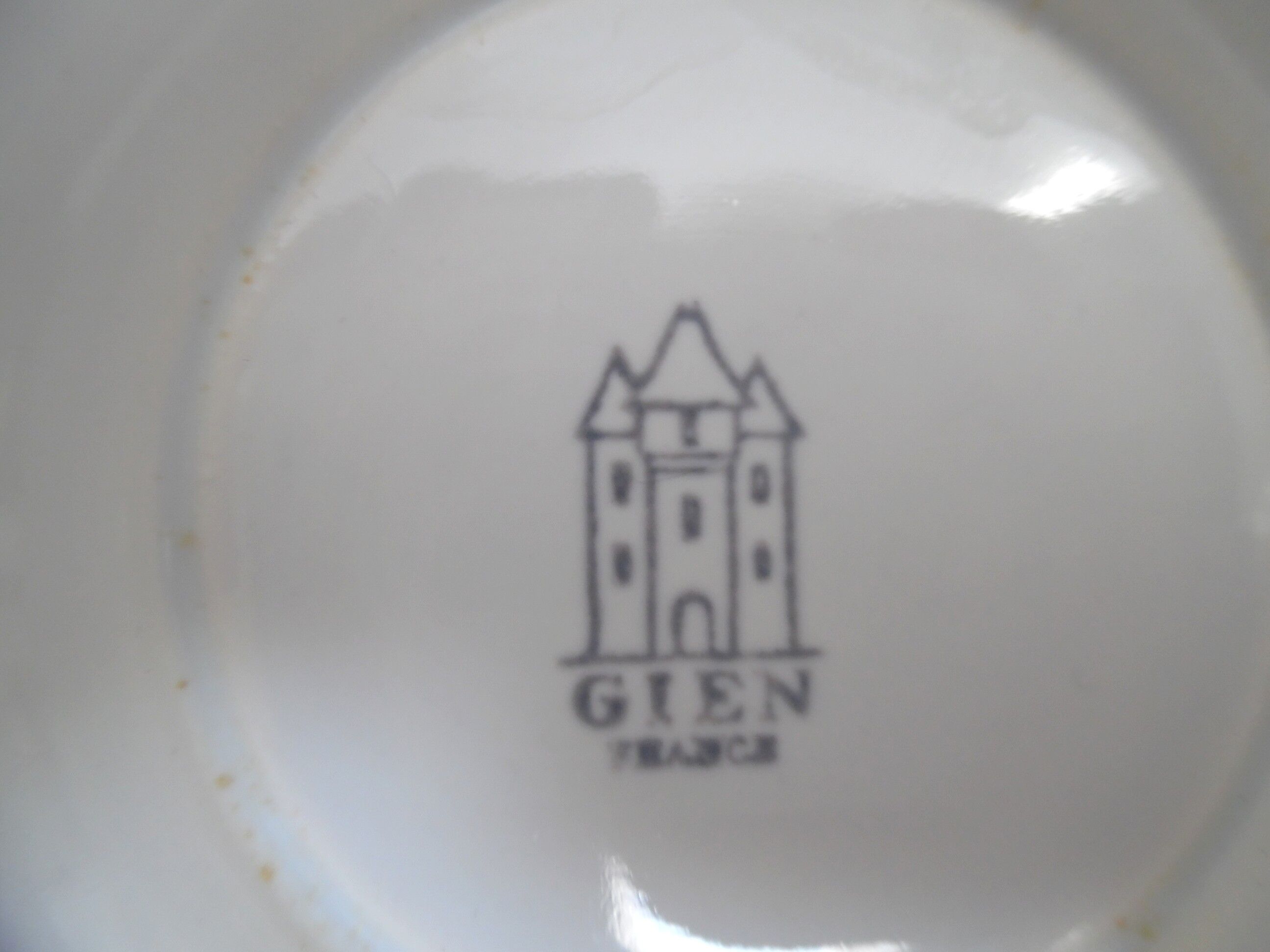 Soup tureen white faience of gien