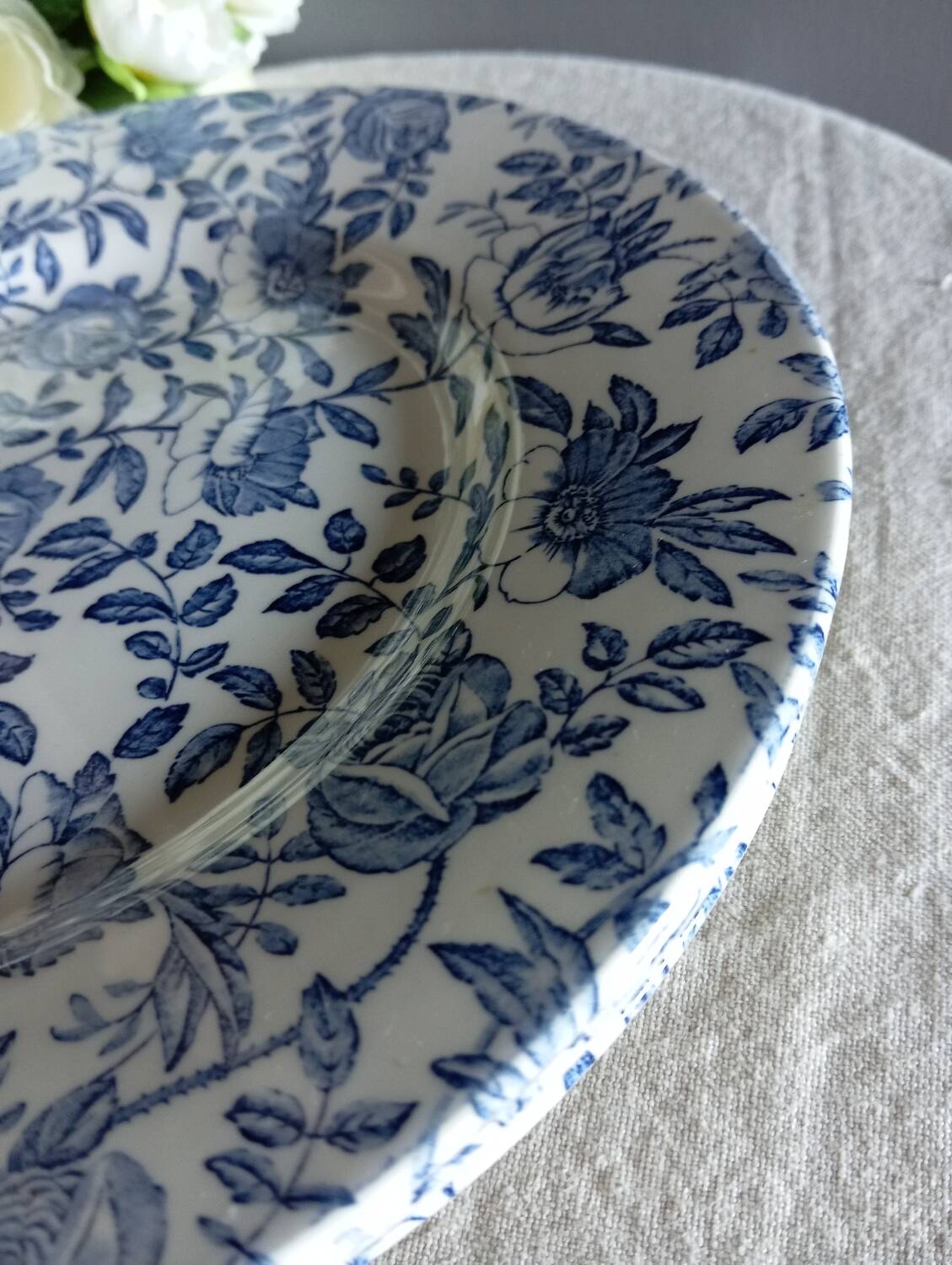 4 blue flower dinner plates, by Churchill - England