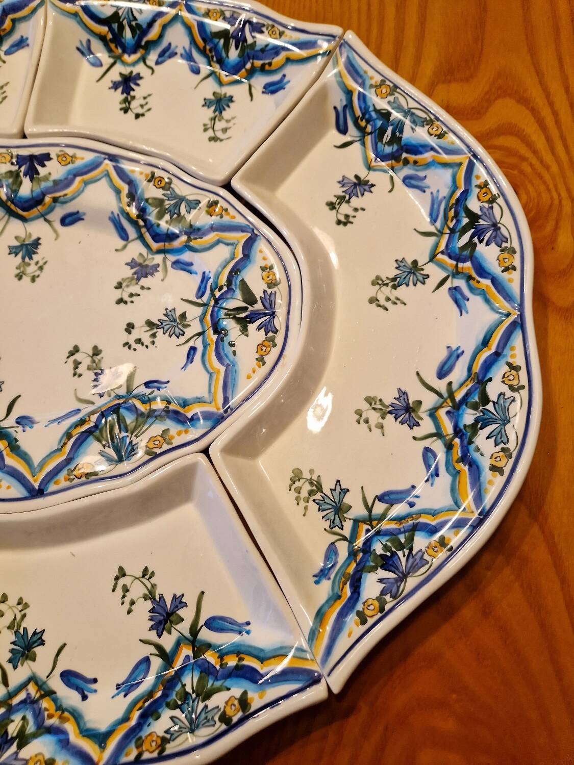 Large 7-piece display dish in Greek earthenware