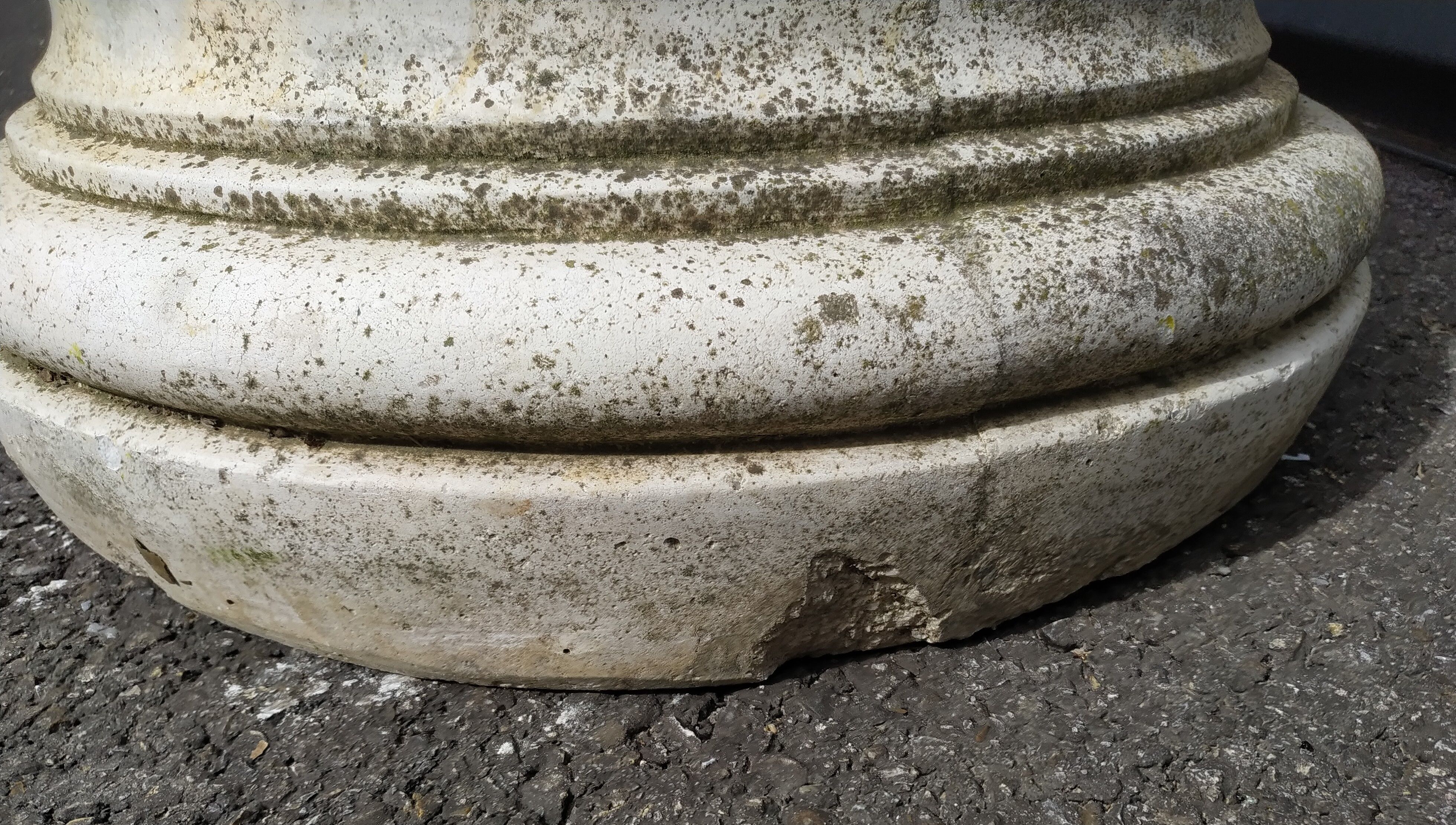 Pair of low Columns of Greco-Roman style concrete garden