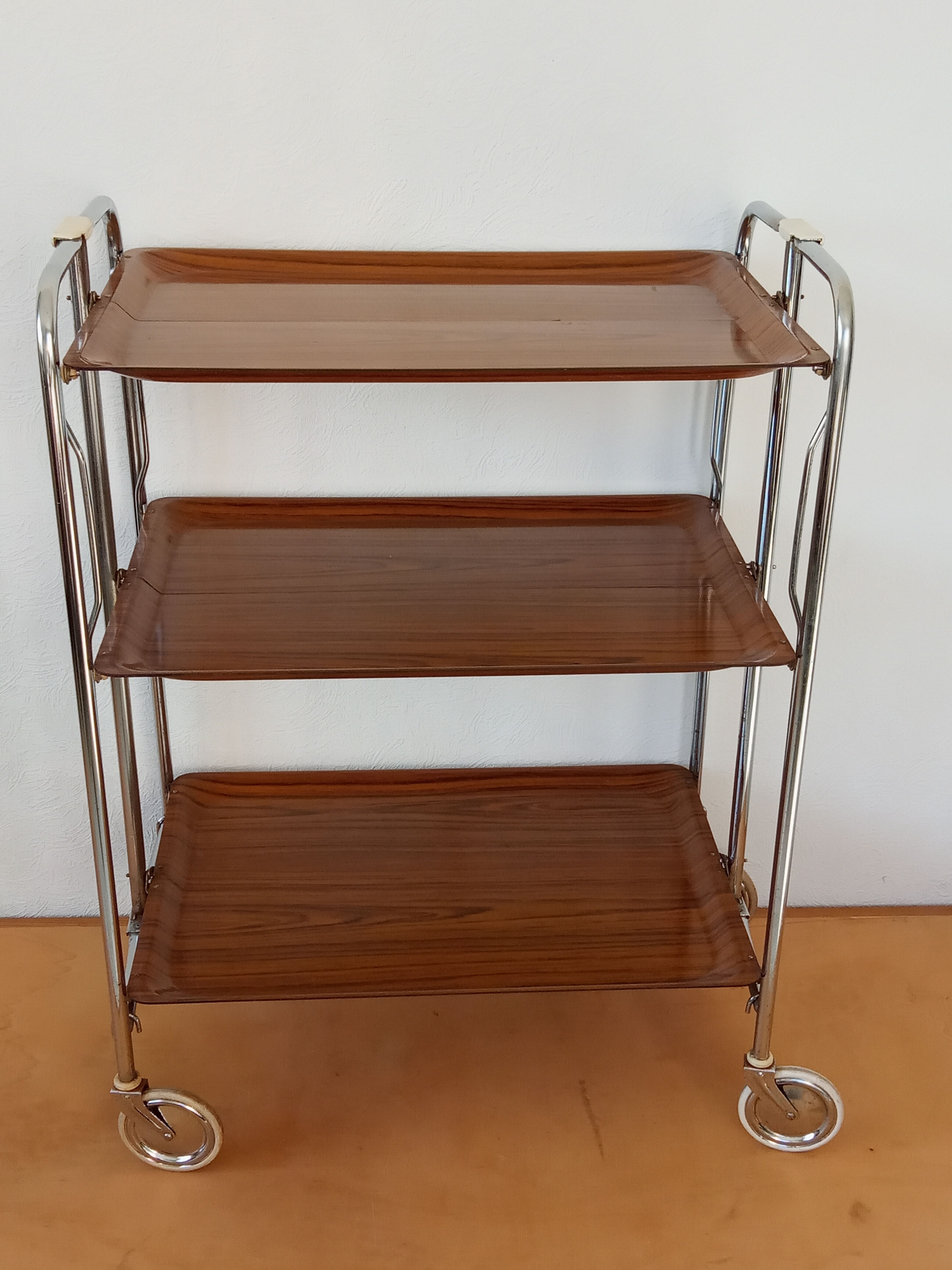 Vintage folding dessert