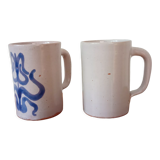 Deux mugs en ceramique