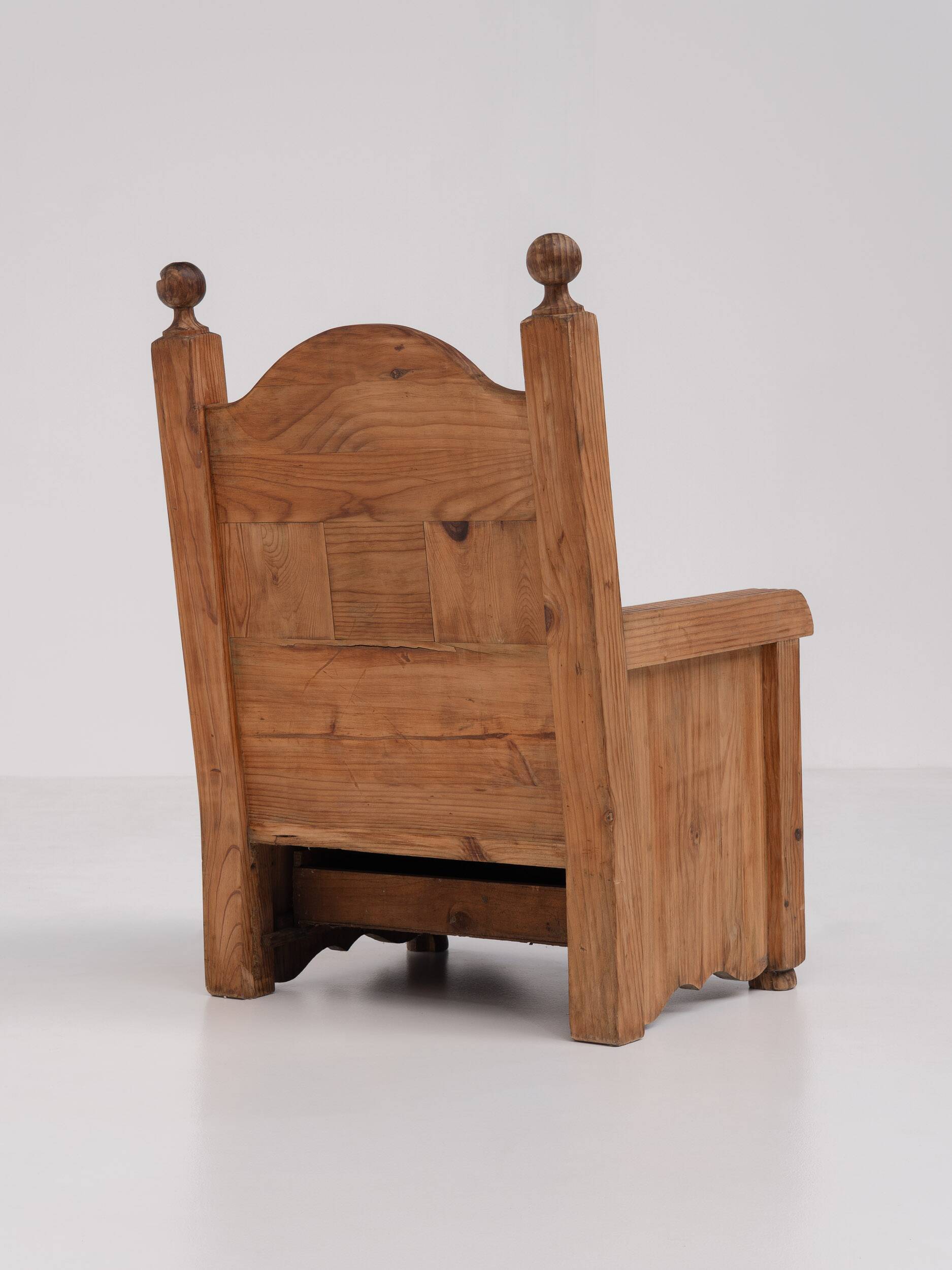 Pair of chic chalet chairs in Spanish pine, 1960s