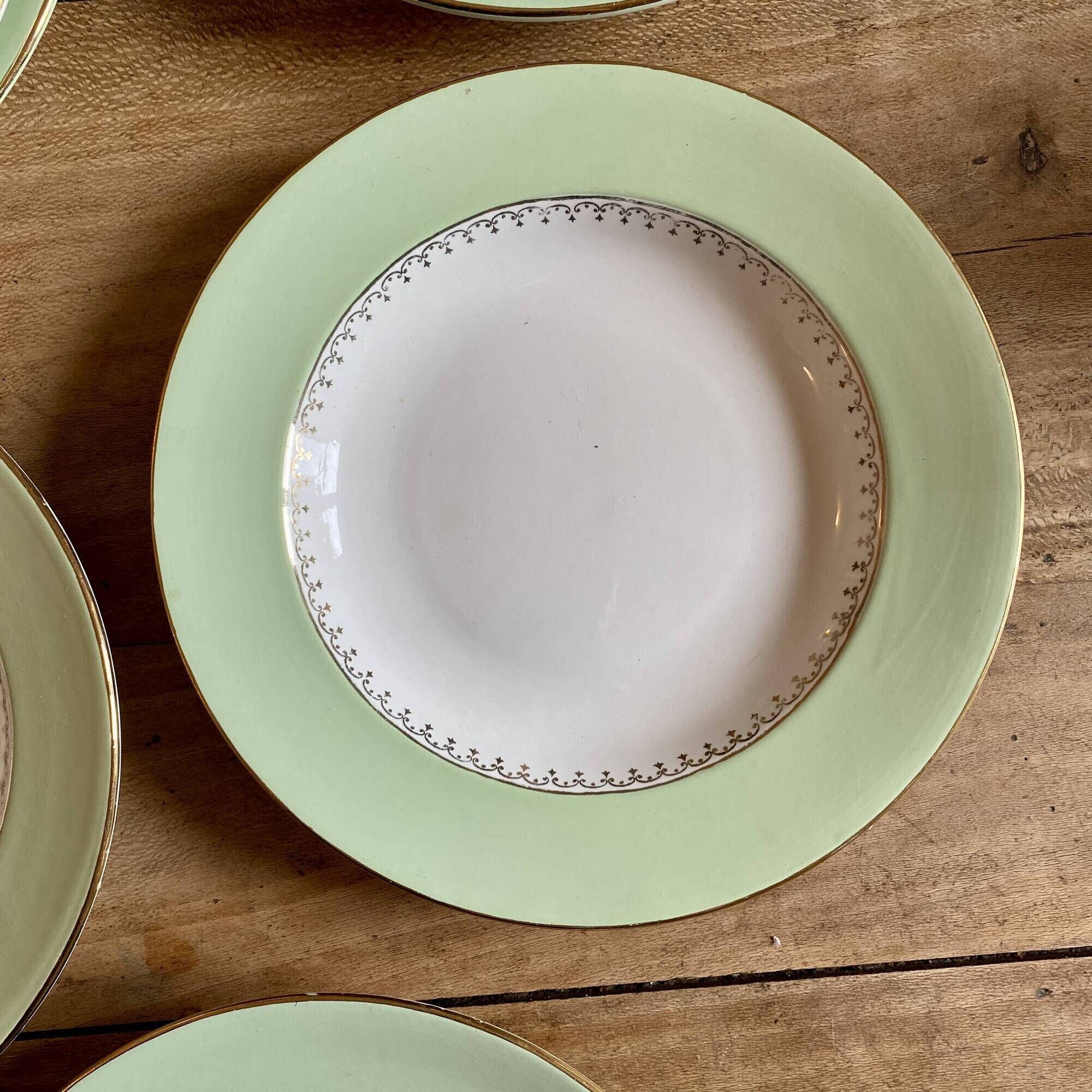 Set of 6 old mint and white hollow plates, the Amandinoise