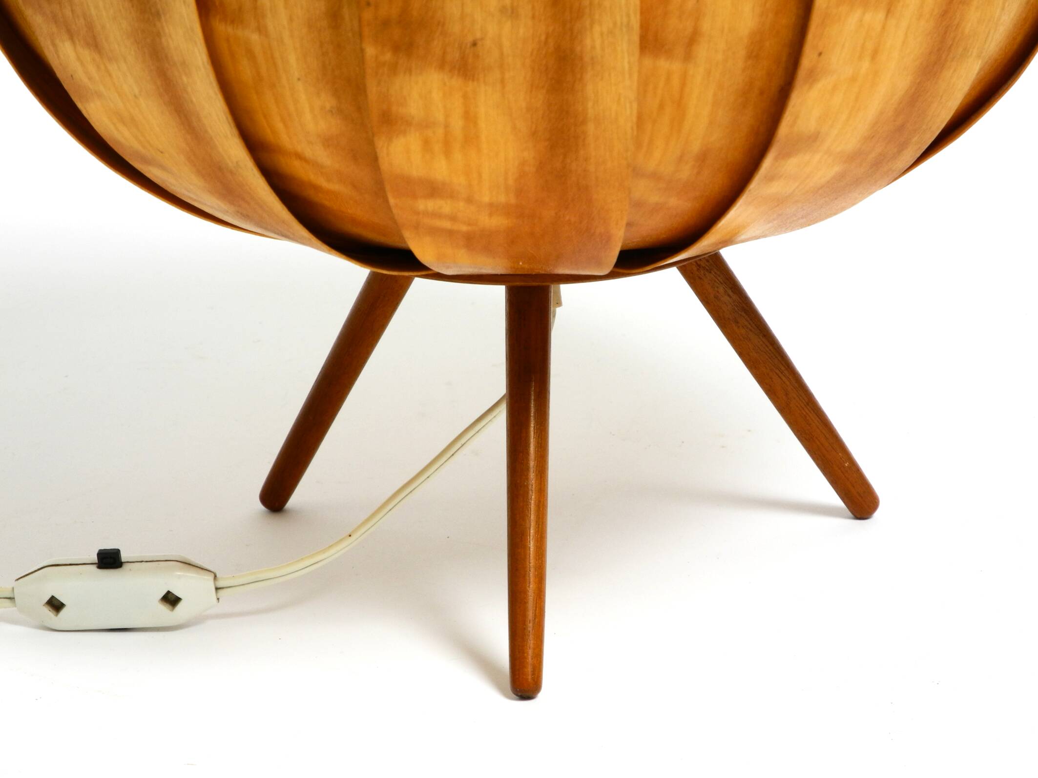 Large Mid Century Modern bentwood lamella tripod Table Lamp