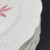 Porcelain dessert plates with pink flower patterns